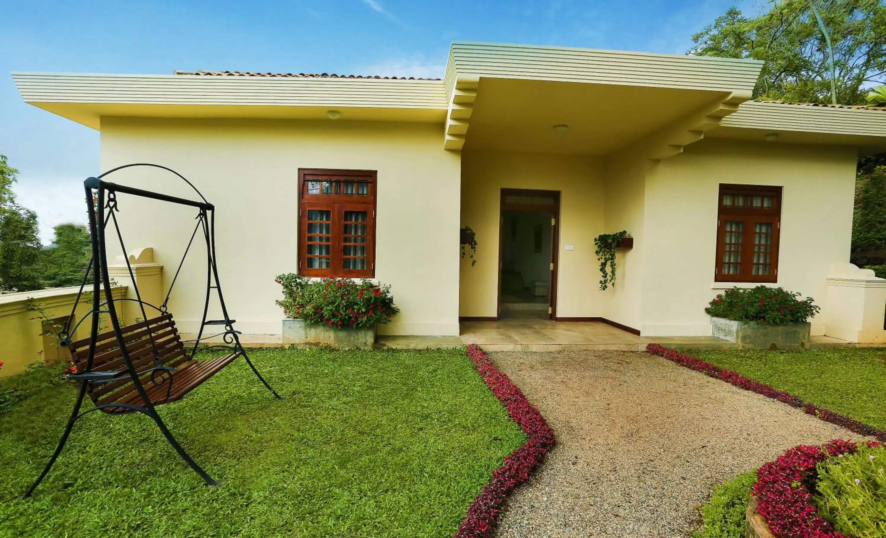 Facade/entrance in Hanthana Boutique Villa by Amaya Facade/entrance in Hanthana Boutique Villa by Amaya