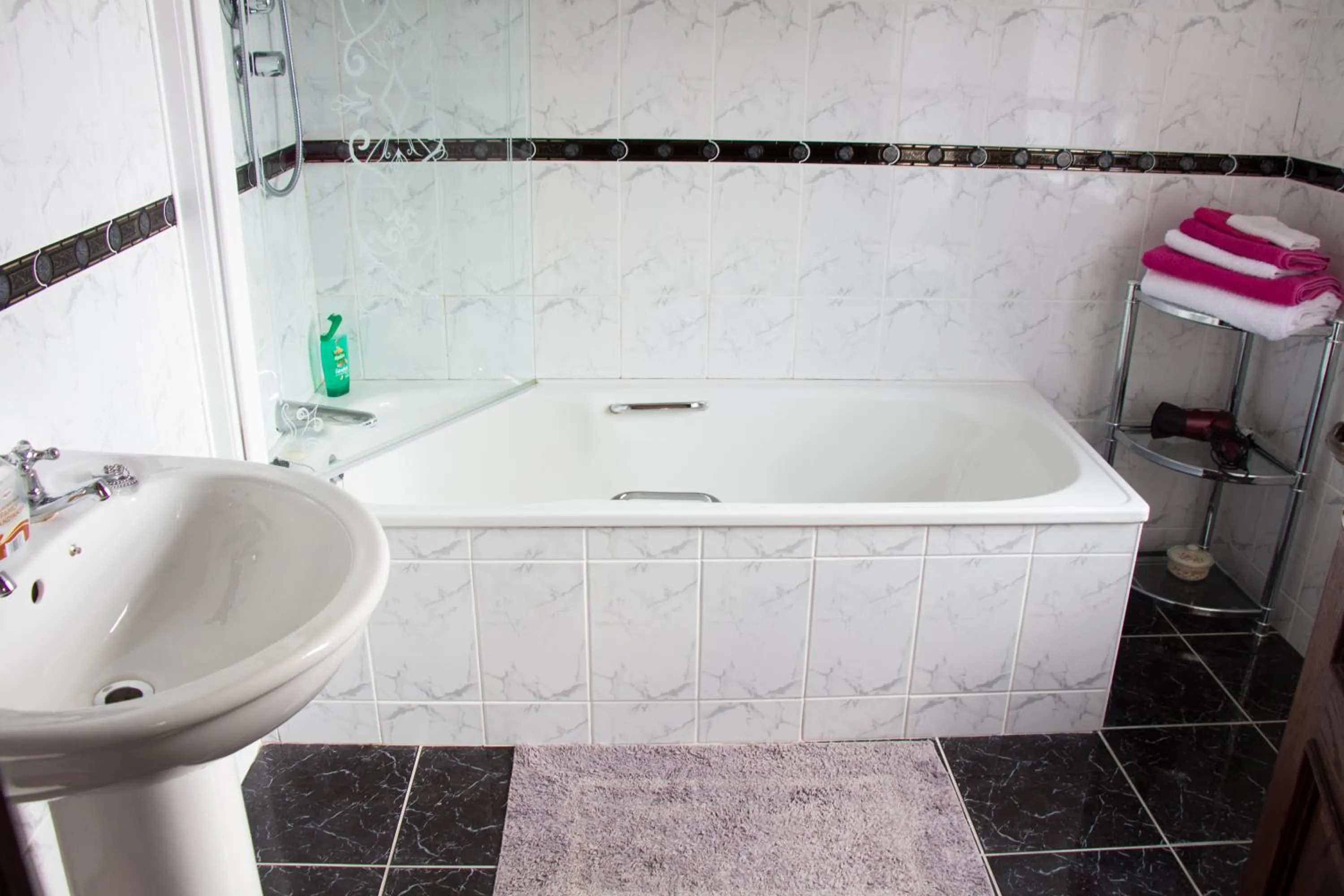 Bathroom in Murray's Mountain View