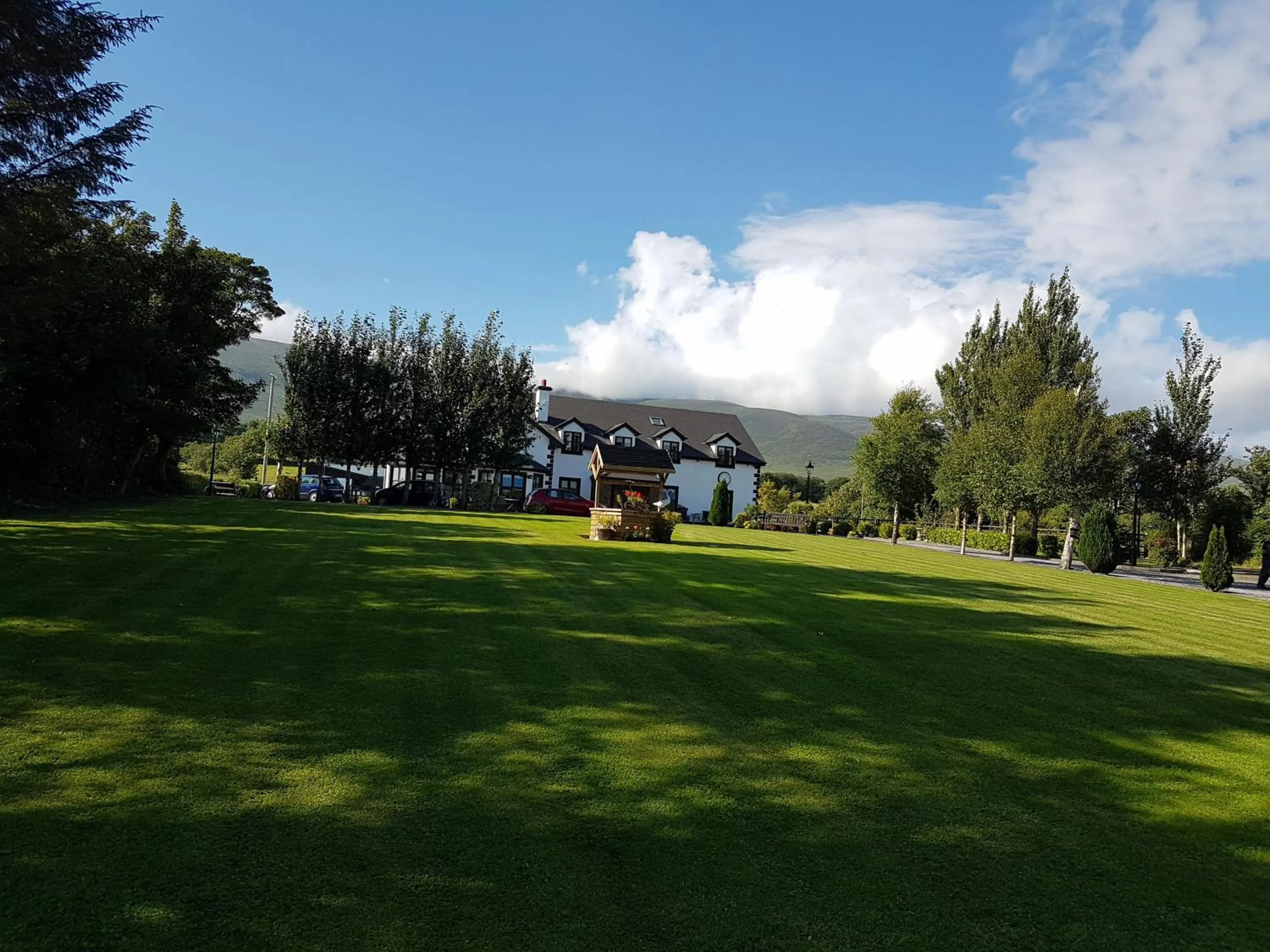 Garden view in Murray's Mountain View