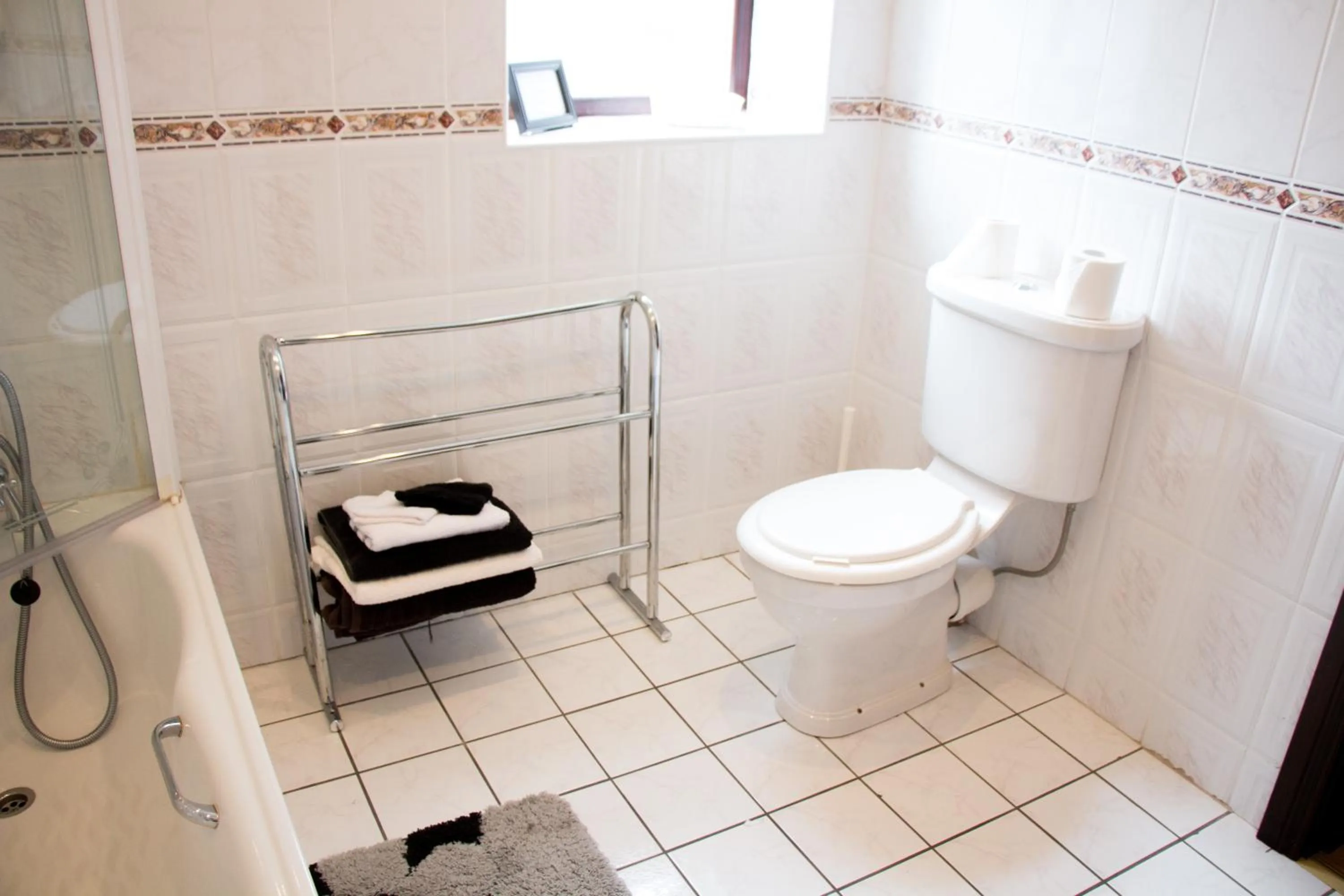 Toilet in Murray's Mountain View