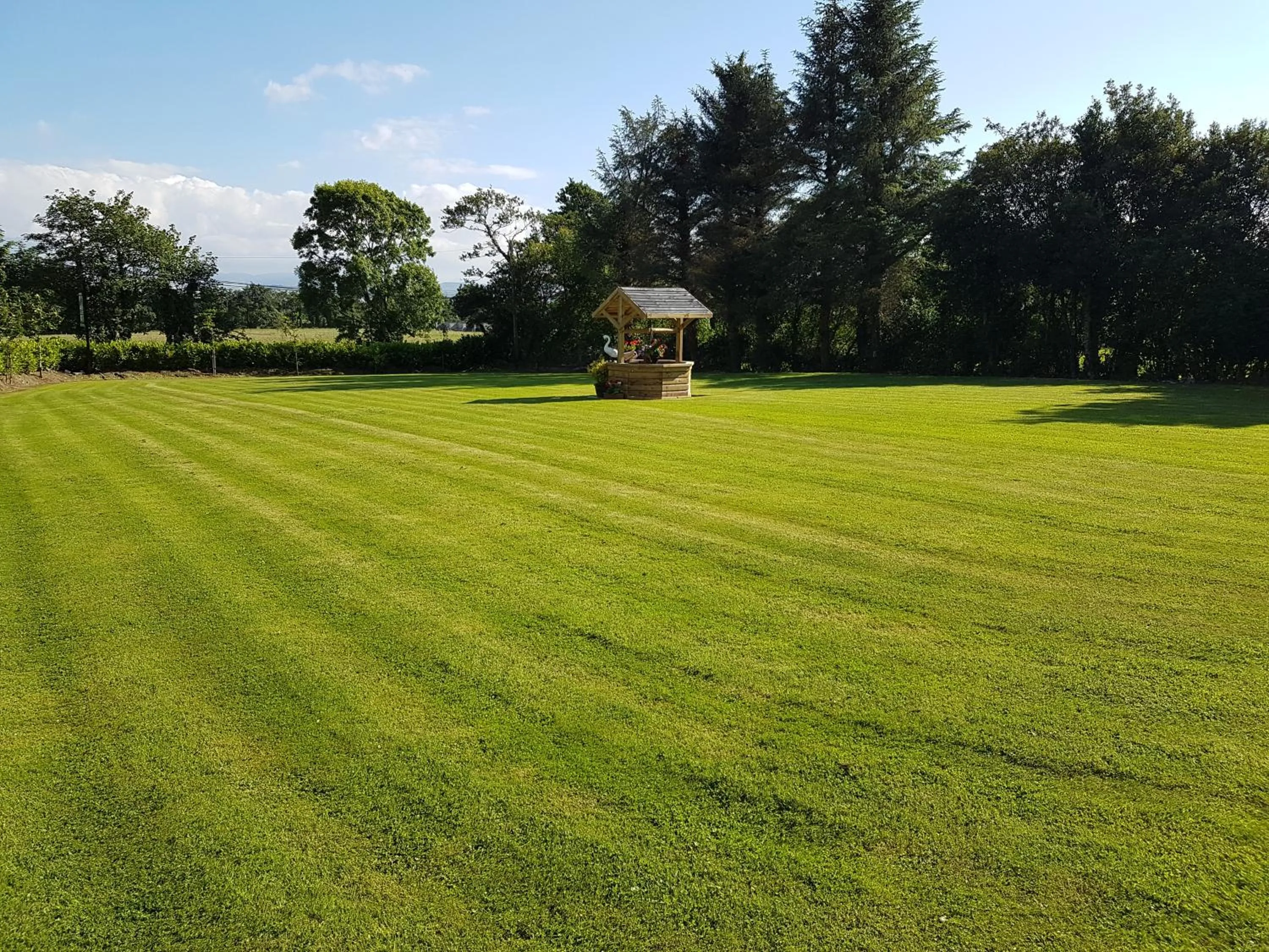 Garden view in Murray's Mountain View