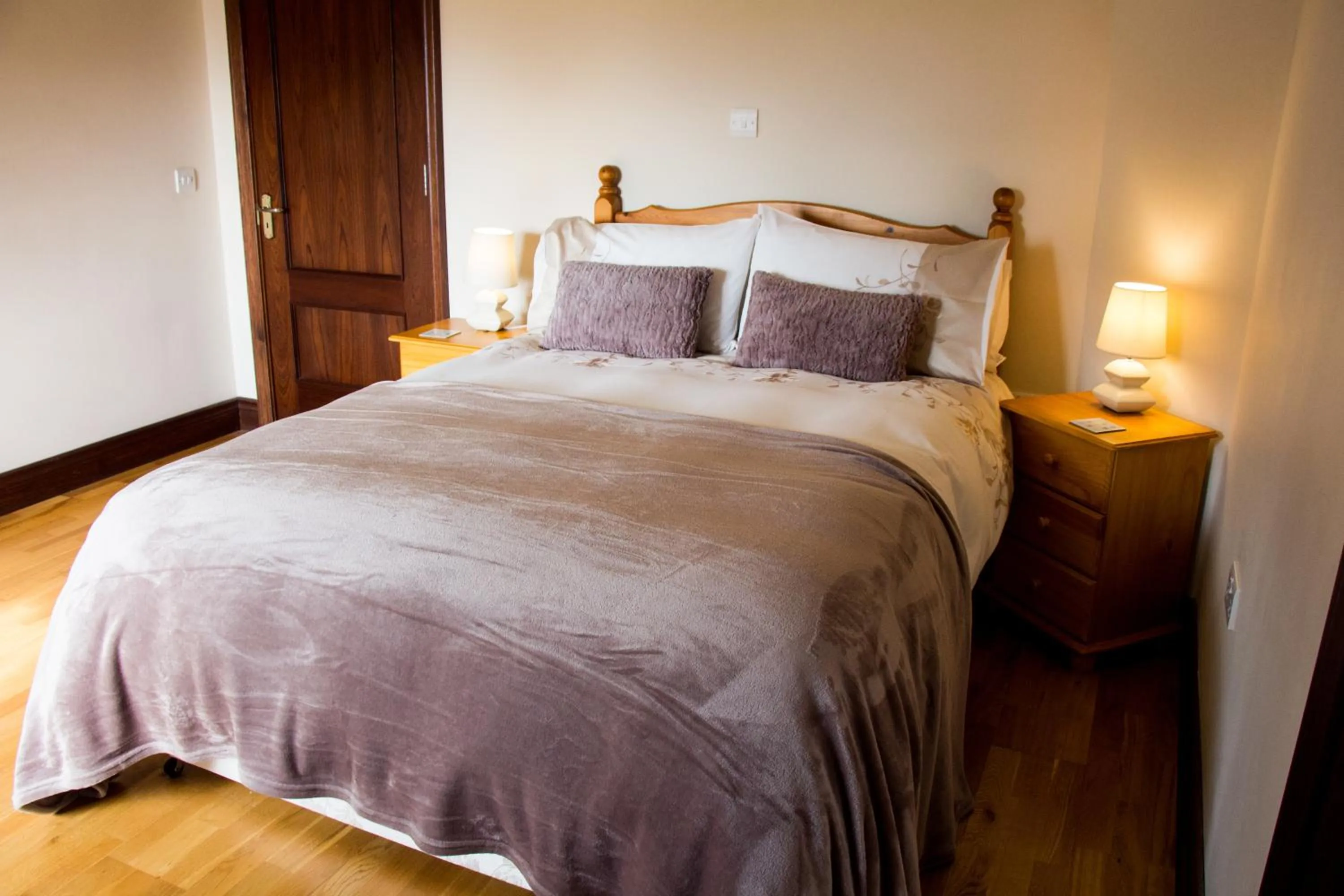 Bed in Murray's Mountain View