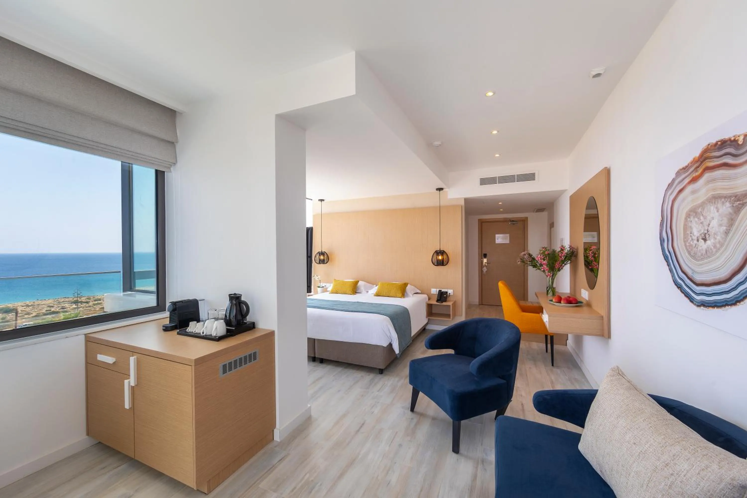 Photo of the whole room, Bed in Leonardo Crystal Cove Hotel & Spa – Adults only