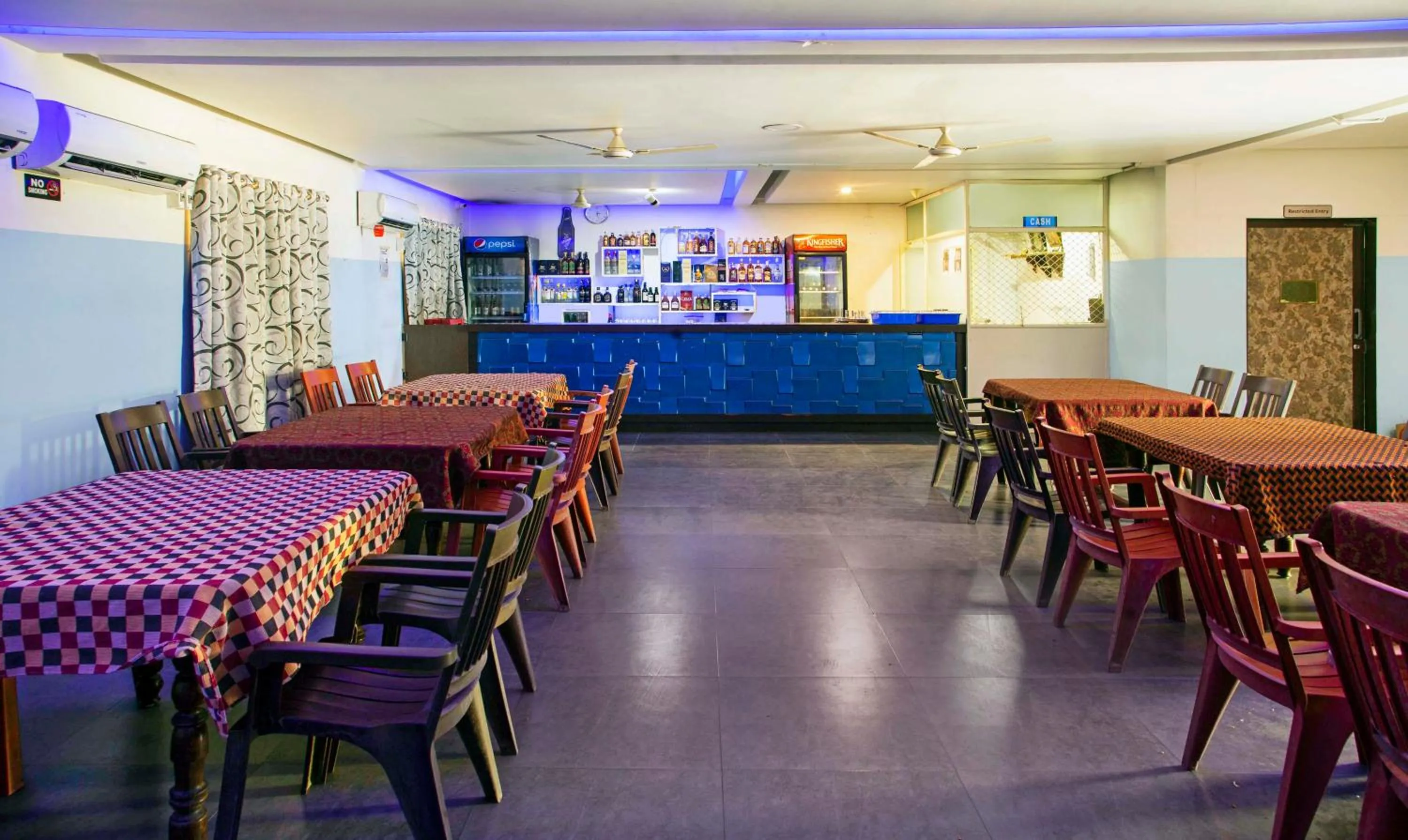 Lounge or bar in Treebo Kumily Gate Thekkady