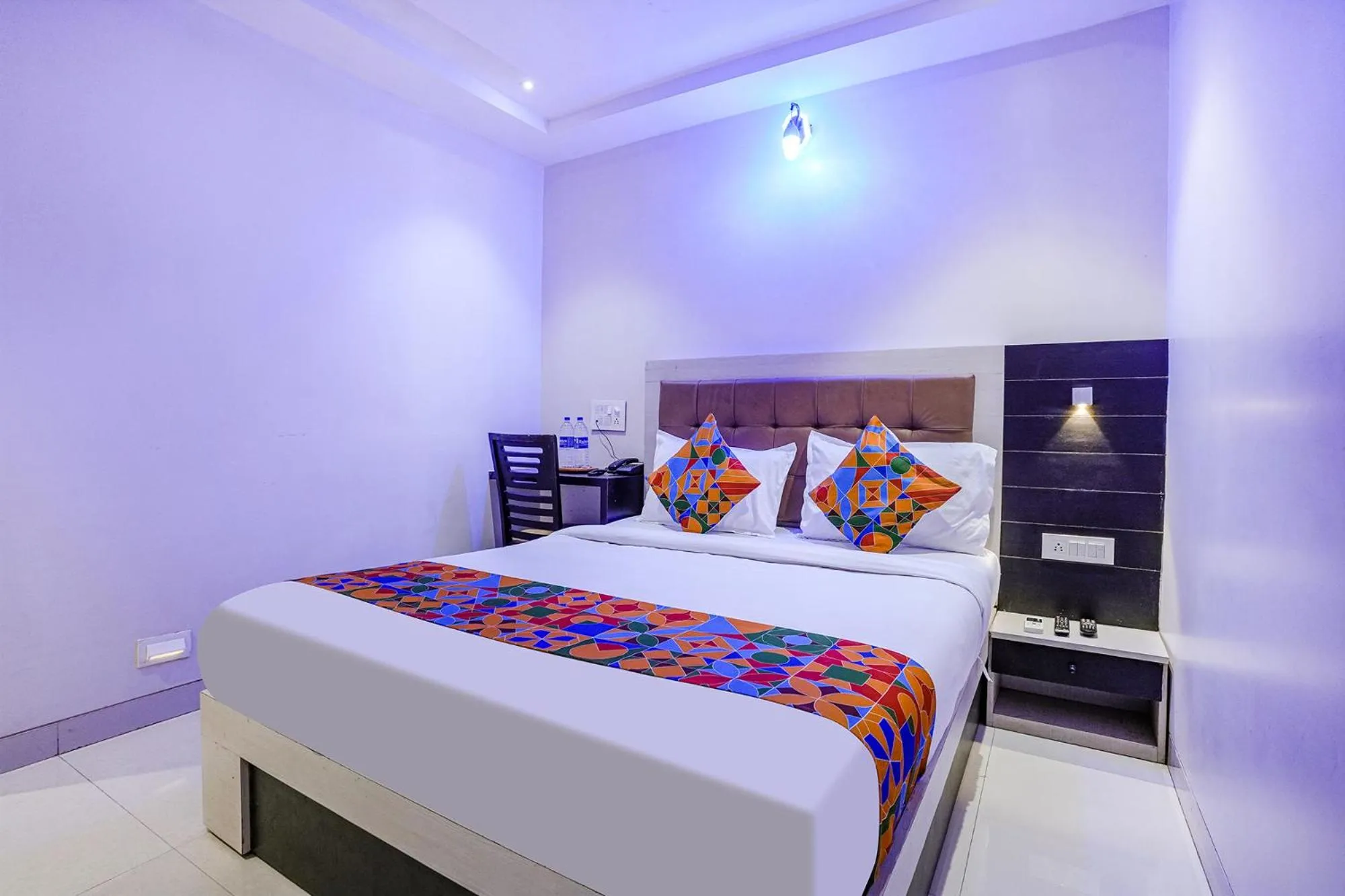 Living room, Bed in FabExpress Embassy Suites - Nr BKC