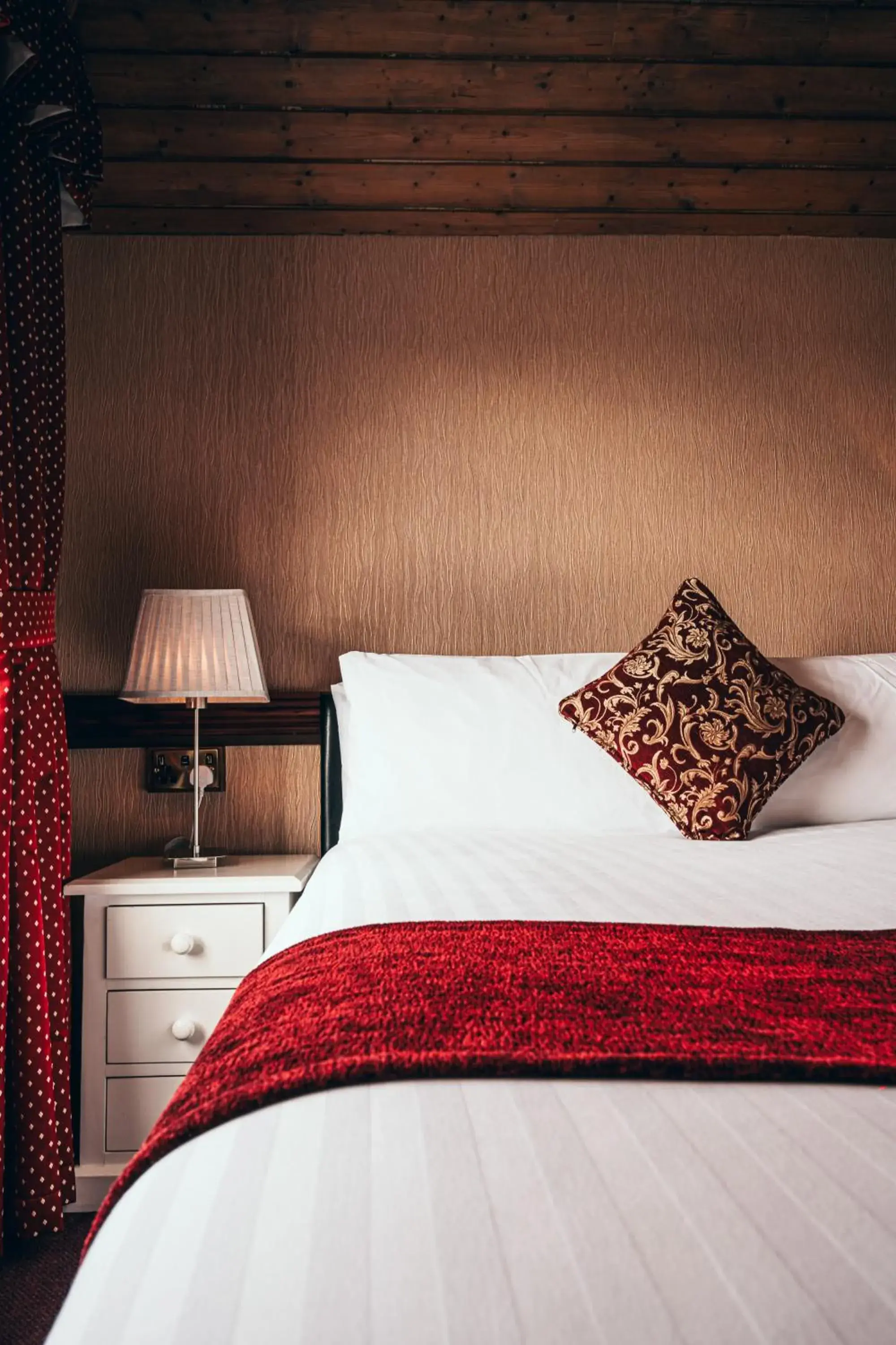 Bed in Russell Court Hotel Bed in Russell Court Hotel