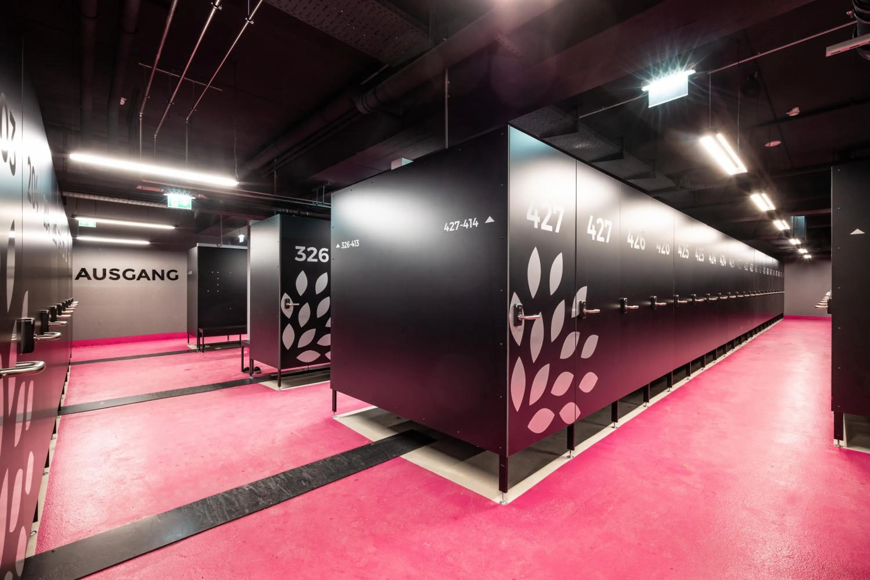 Skiing in Hotel Adapura Wagrain