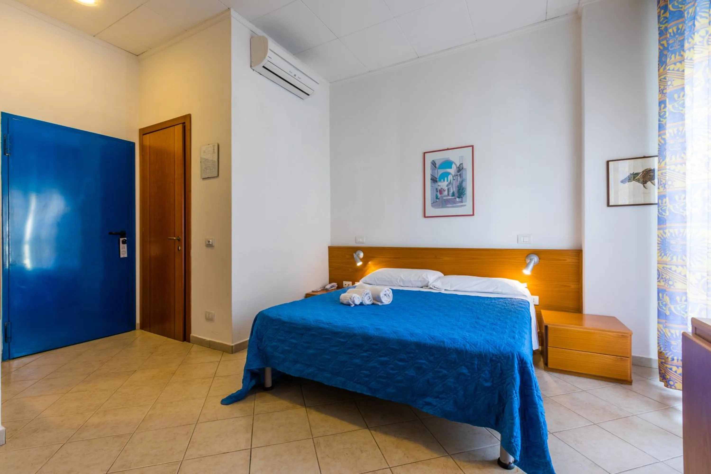 Photo of the whole room in Hotel Stella Marina