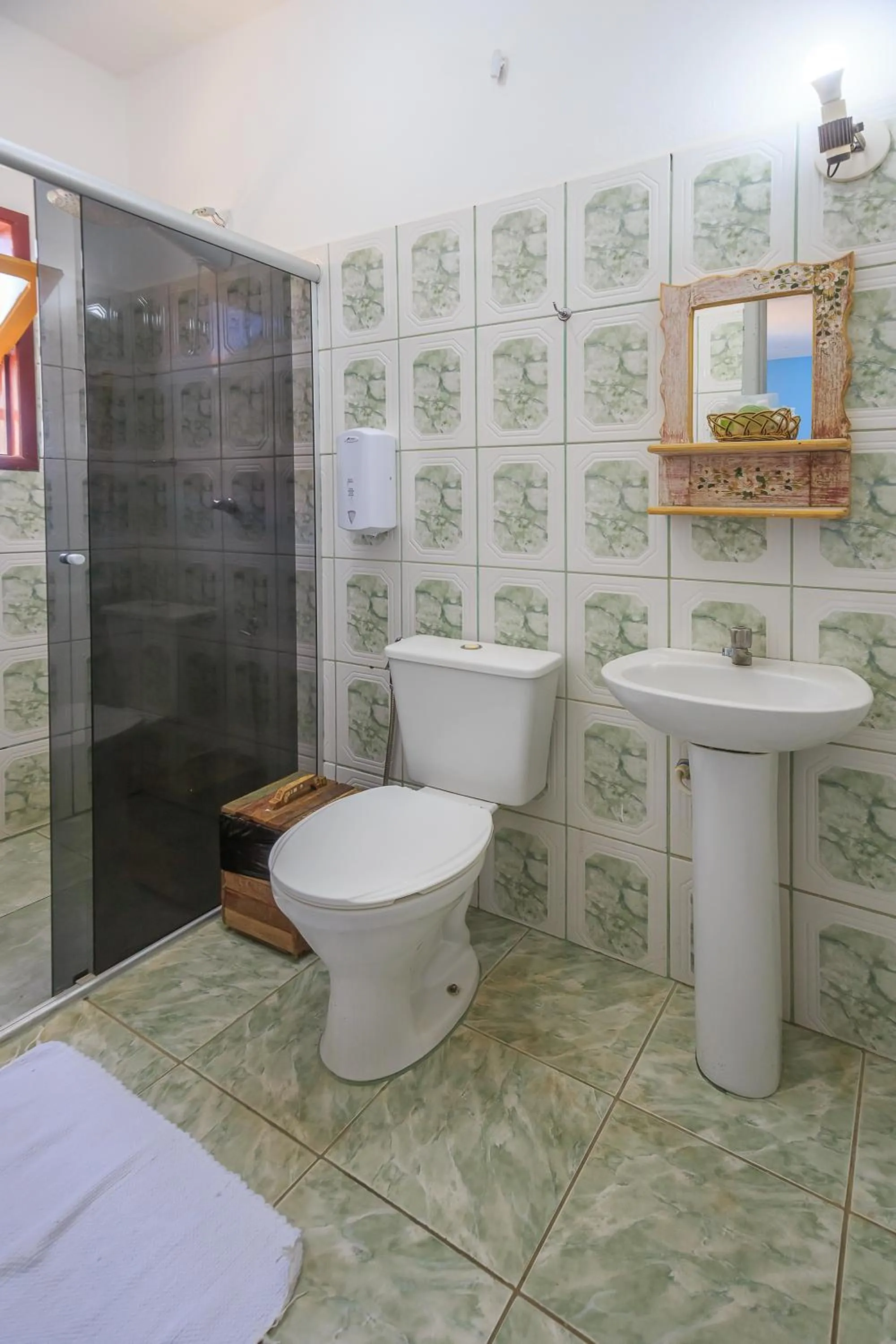 Shower in Pousada Neuza Barbosa