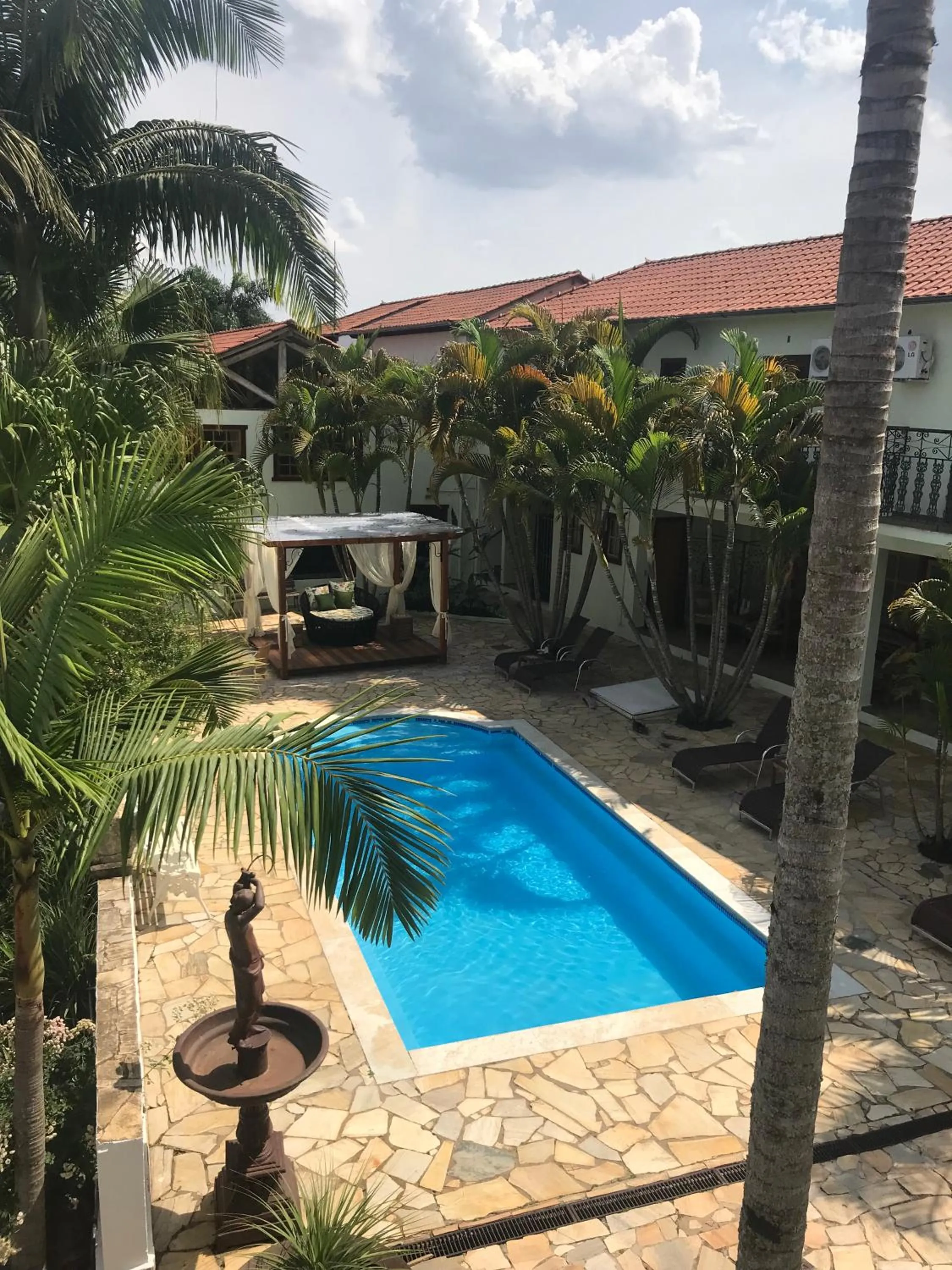 Property building in Pousada Neuza Barbosa