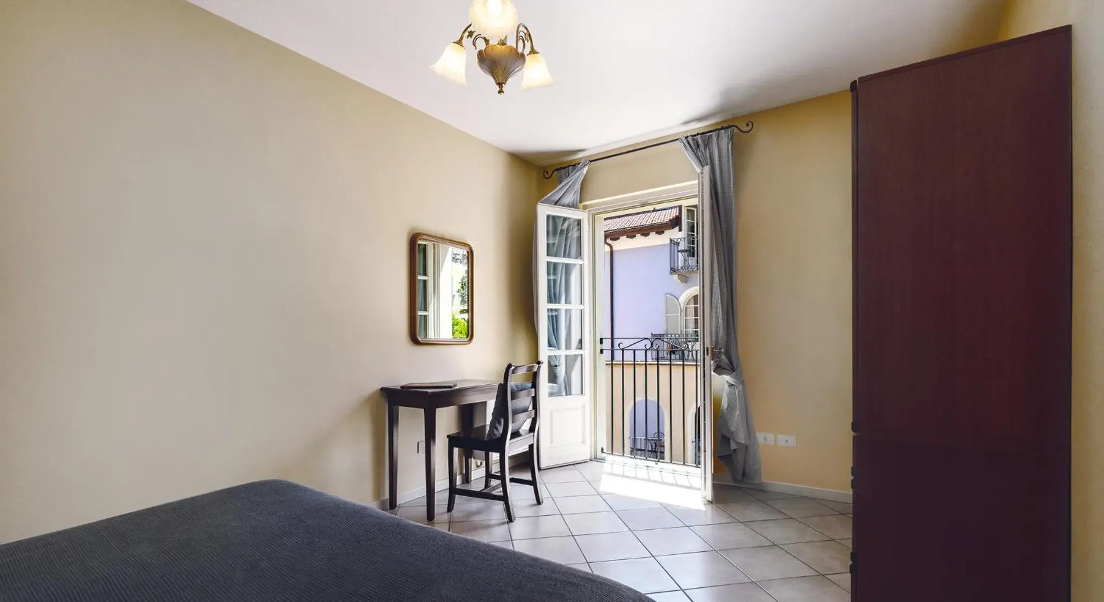 Apartment with Pool View - single occupancy in Residenza dei Fiori Apartment with Pool View - single occupancy in Residenza dei Fiori