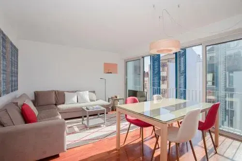 Liiiving in Porto | Bright Light Apartment Liiiving in Porto | Bright Light Apartment