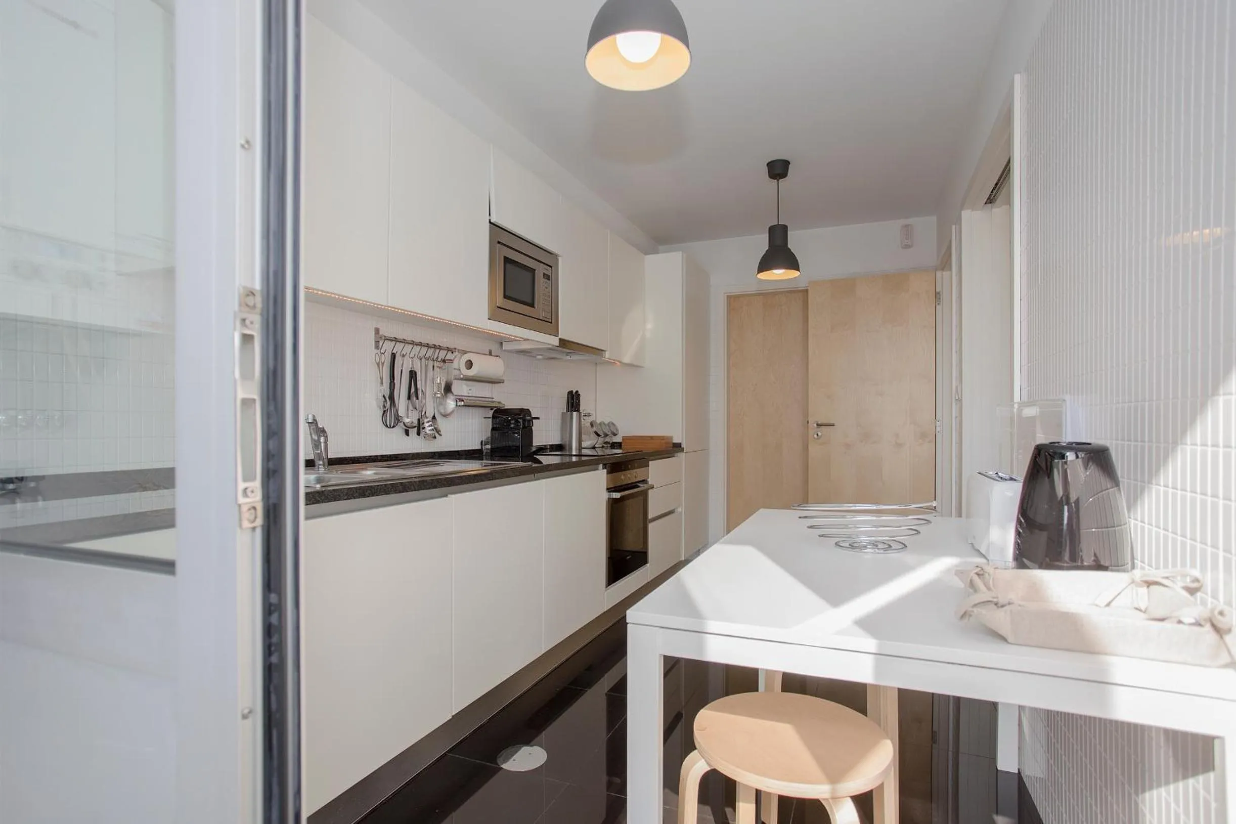 Coffee/tea facilities in Liiiving in Porto | Bright Light Apartment
