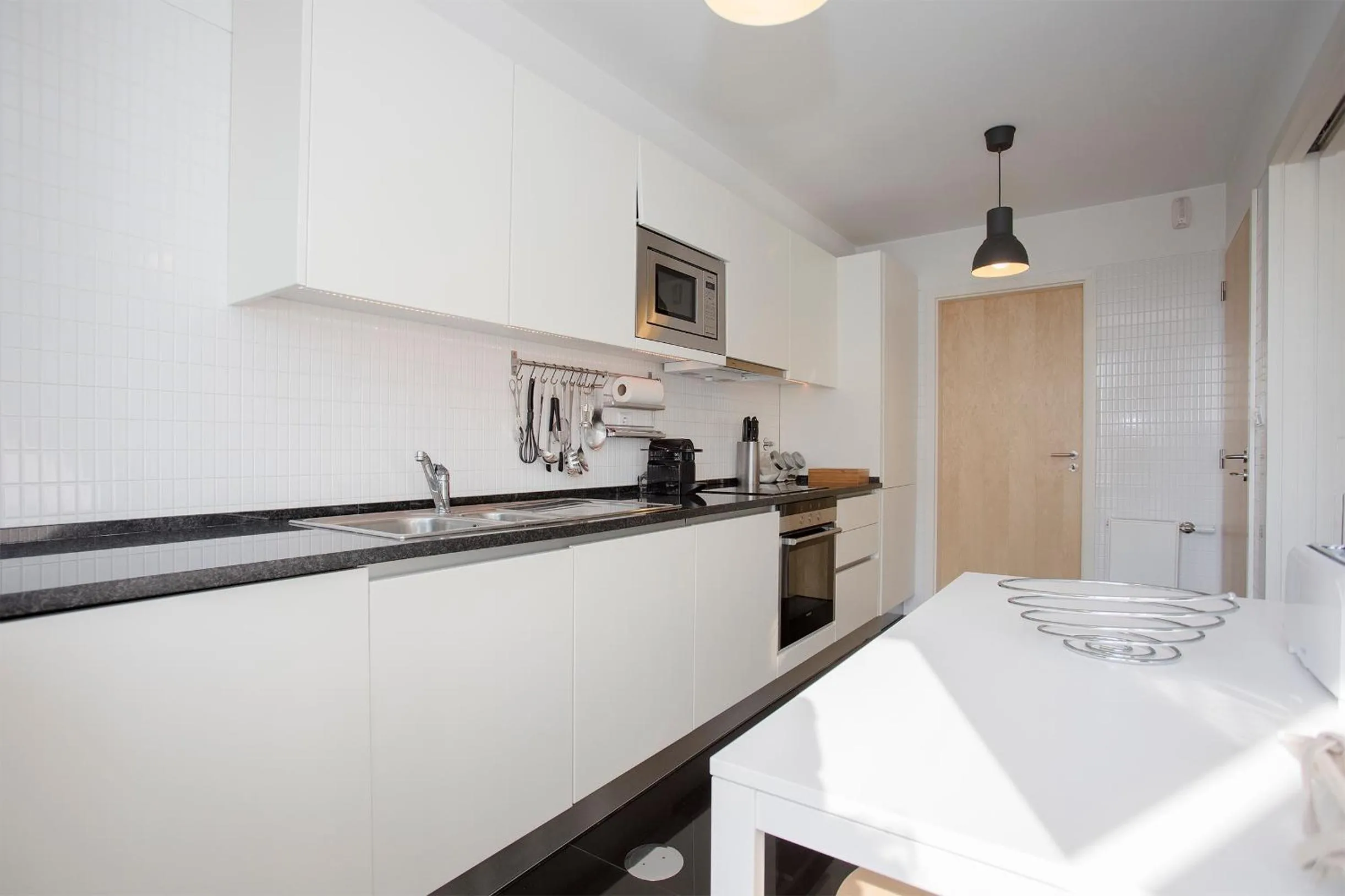 Coffee/tea facilities in Liiiving in Porto | Bright Light Apartment