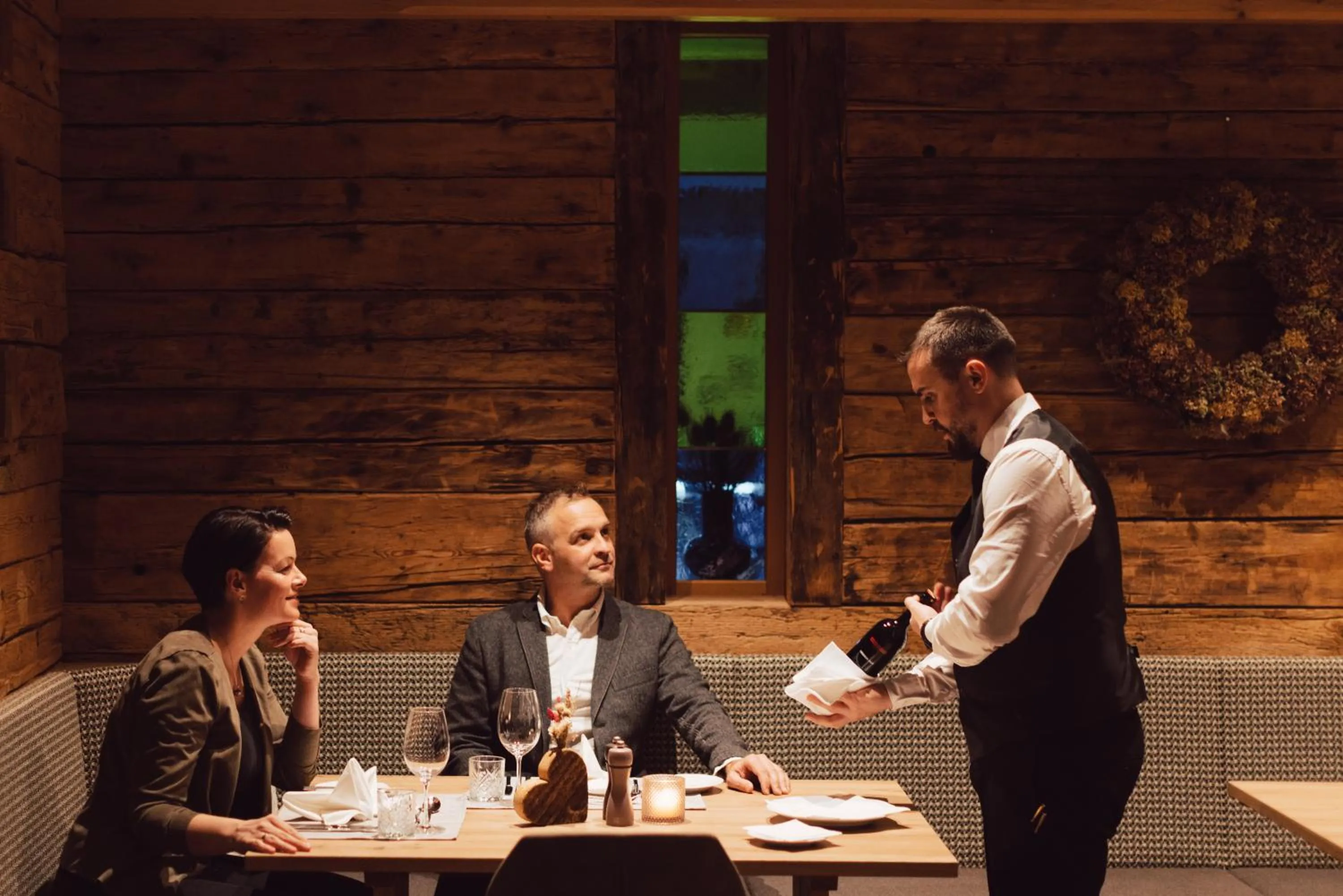 Restaurant/places to eat in Hotel Weisseespitze