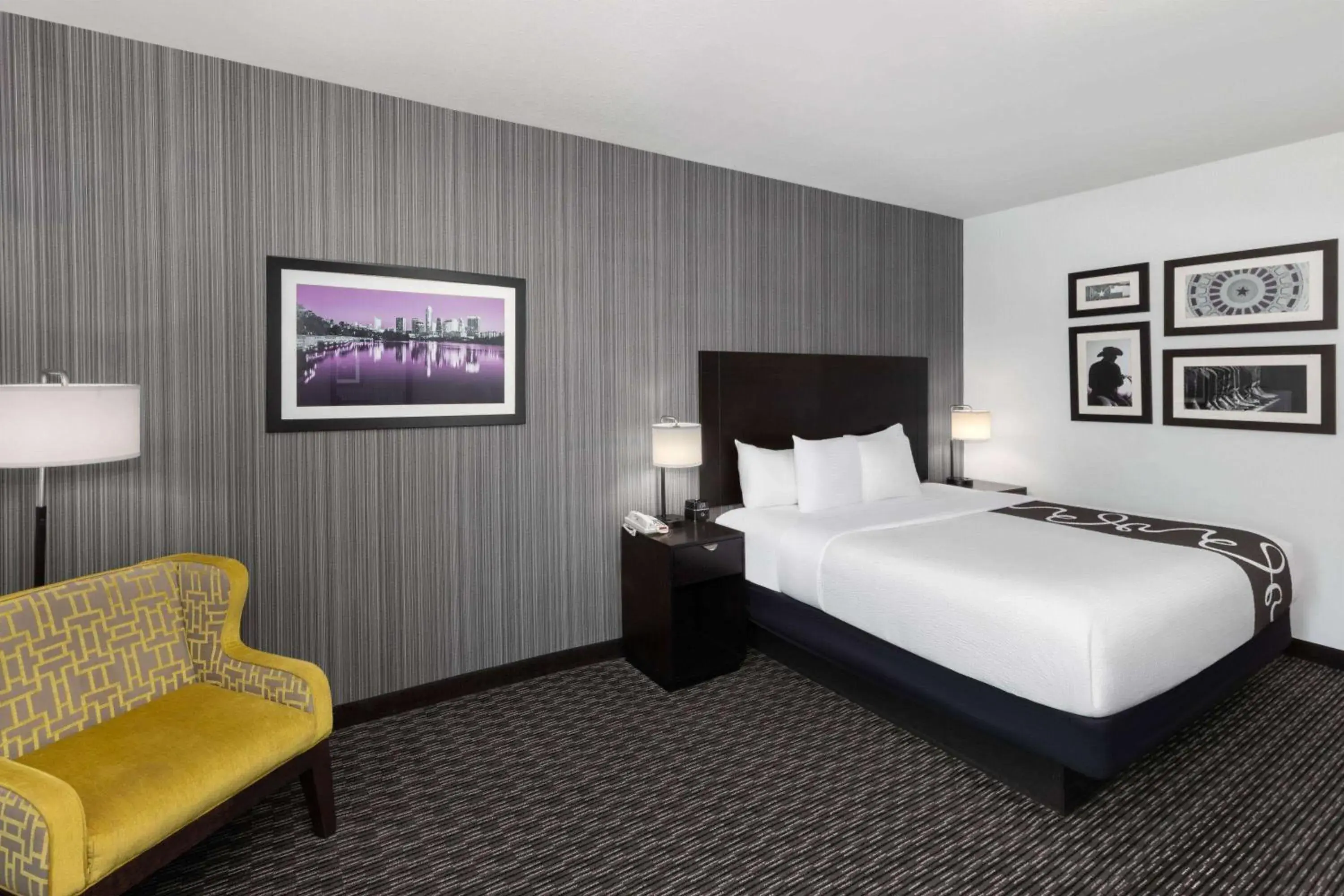 Photo of the whole room, Bed in La Quinta by Wyndham Austin - Cedar Park Photo of the whole room, Bed in La Quinta by Wyndham Austin - Cedar Park