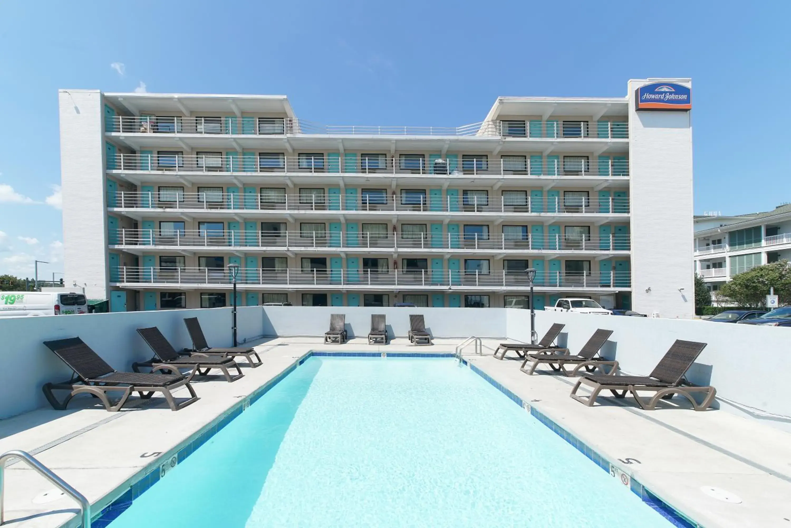 Pool view, Swimming Pool in Howard Johnson by Wyndham Virginia Beach At The Beach