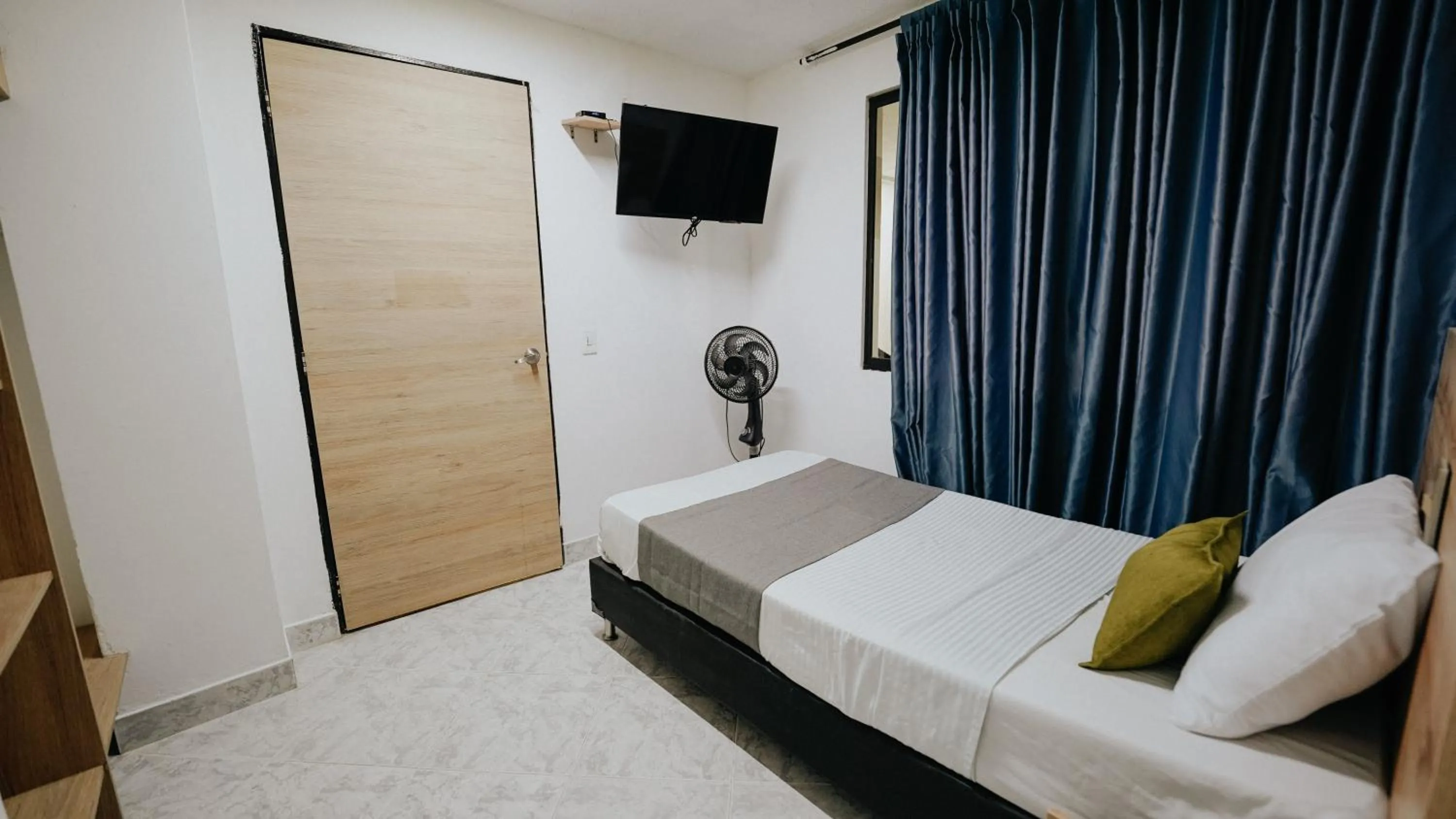 Bed in Hotel Balcones del Estadio