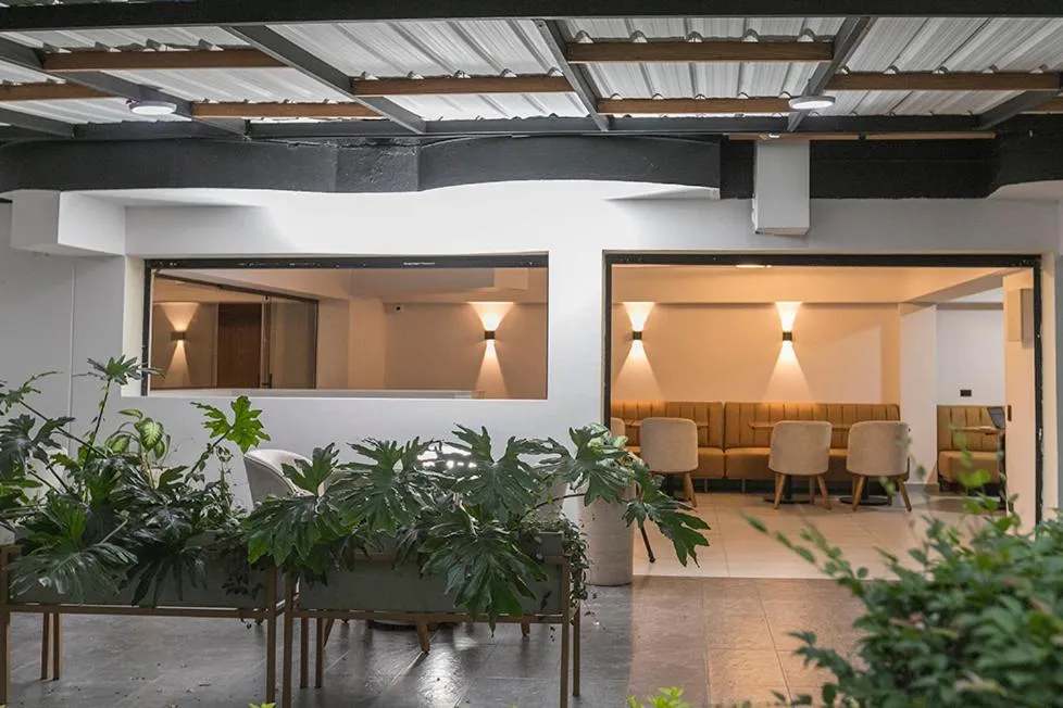 Restaurant/places to eat in Hotel Balcones del Estadio