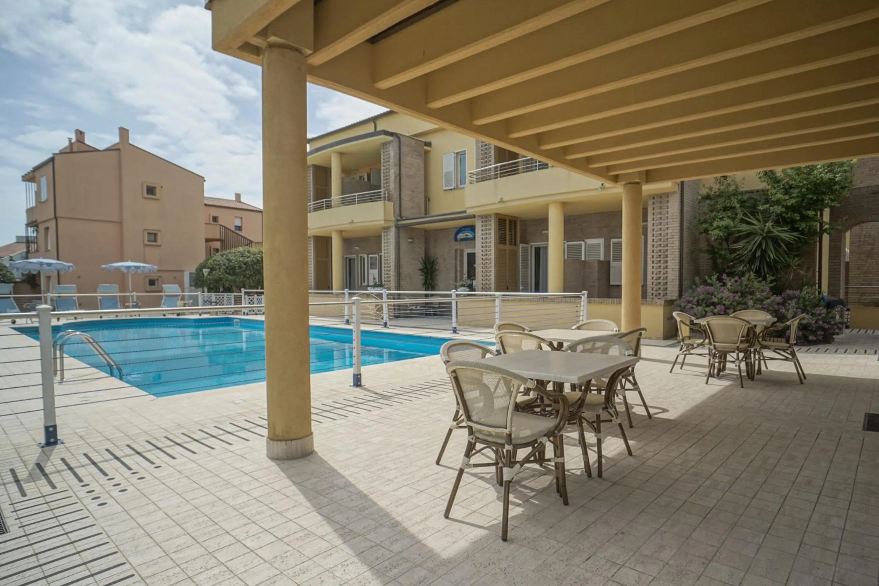 Lounge or bar in Hotel Residence Il Conero 2