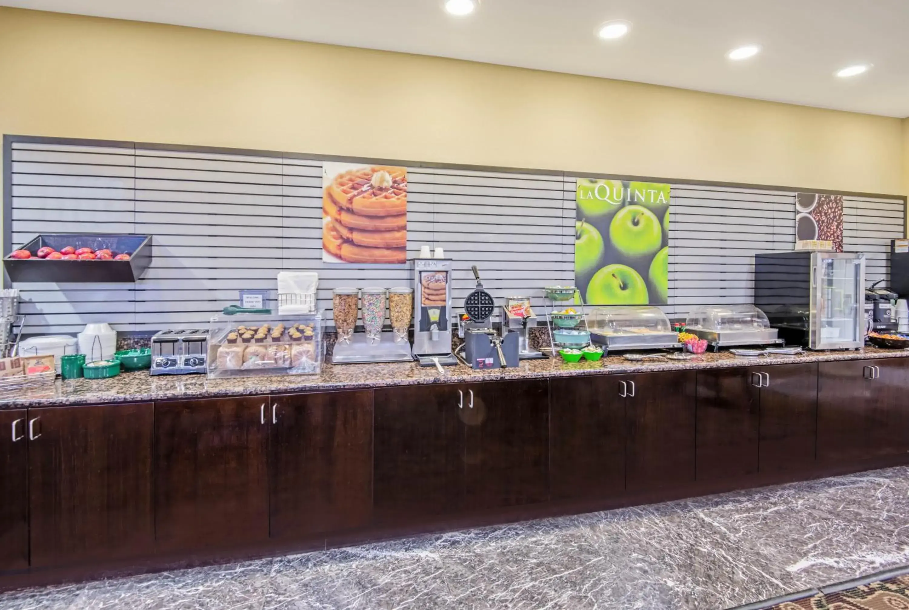 Breakfast in La Quinta by Wyndham Elk City Breakfast in La Quinta by Wyndham Elk City