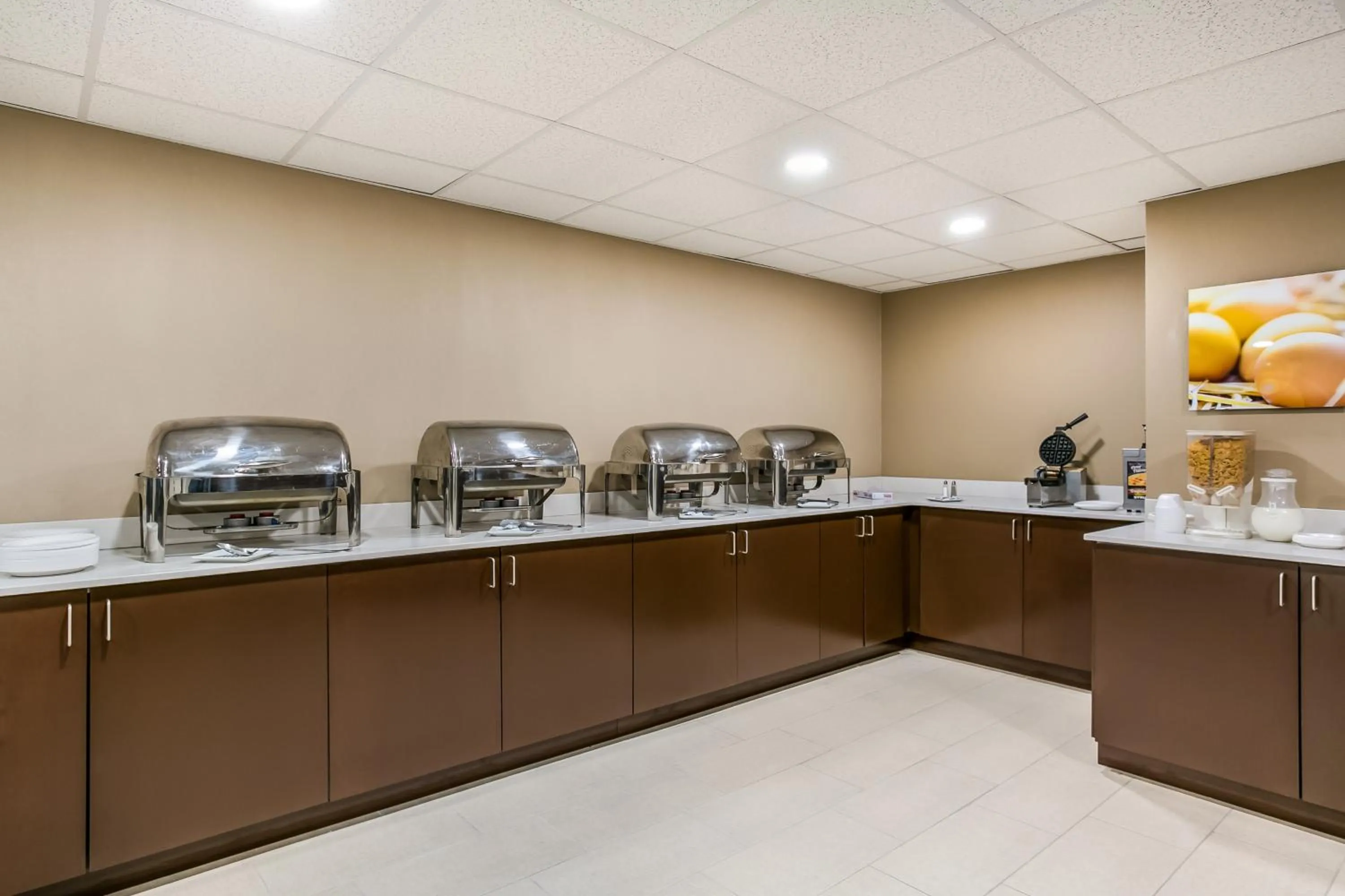 Breakfast in Aspire Hotel and Suites