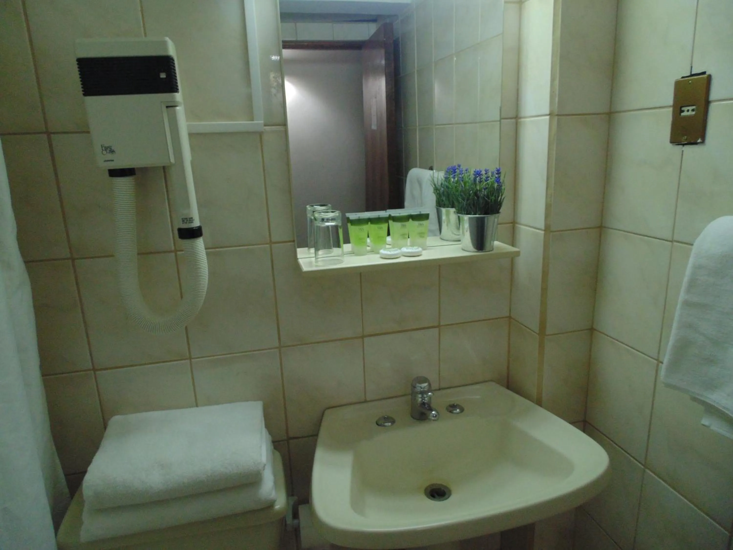 Bathroom in Hotel HD Natales