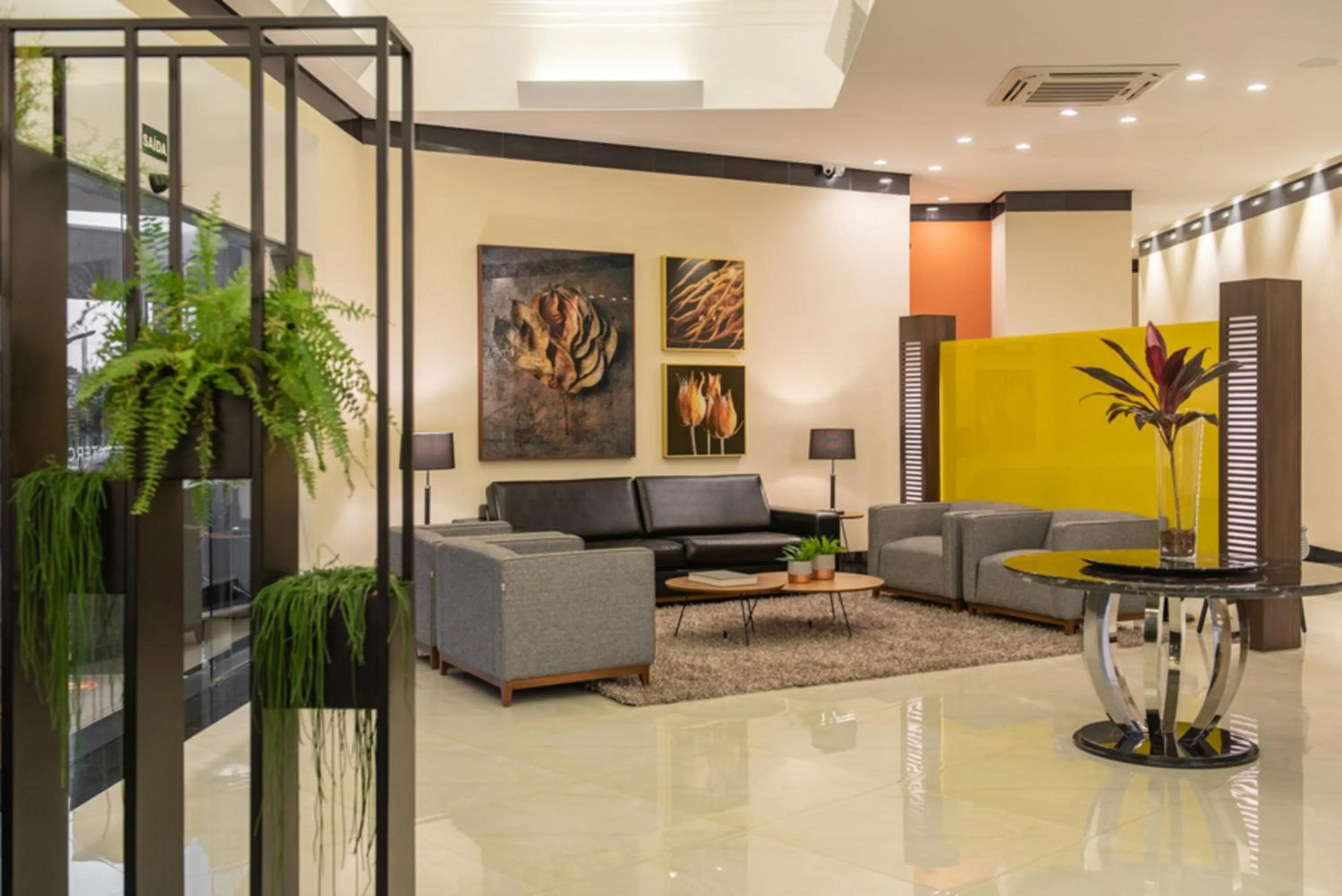 Lobby or reception in Intercity Itupeva