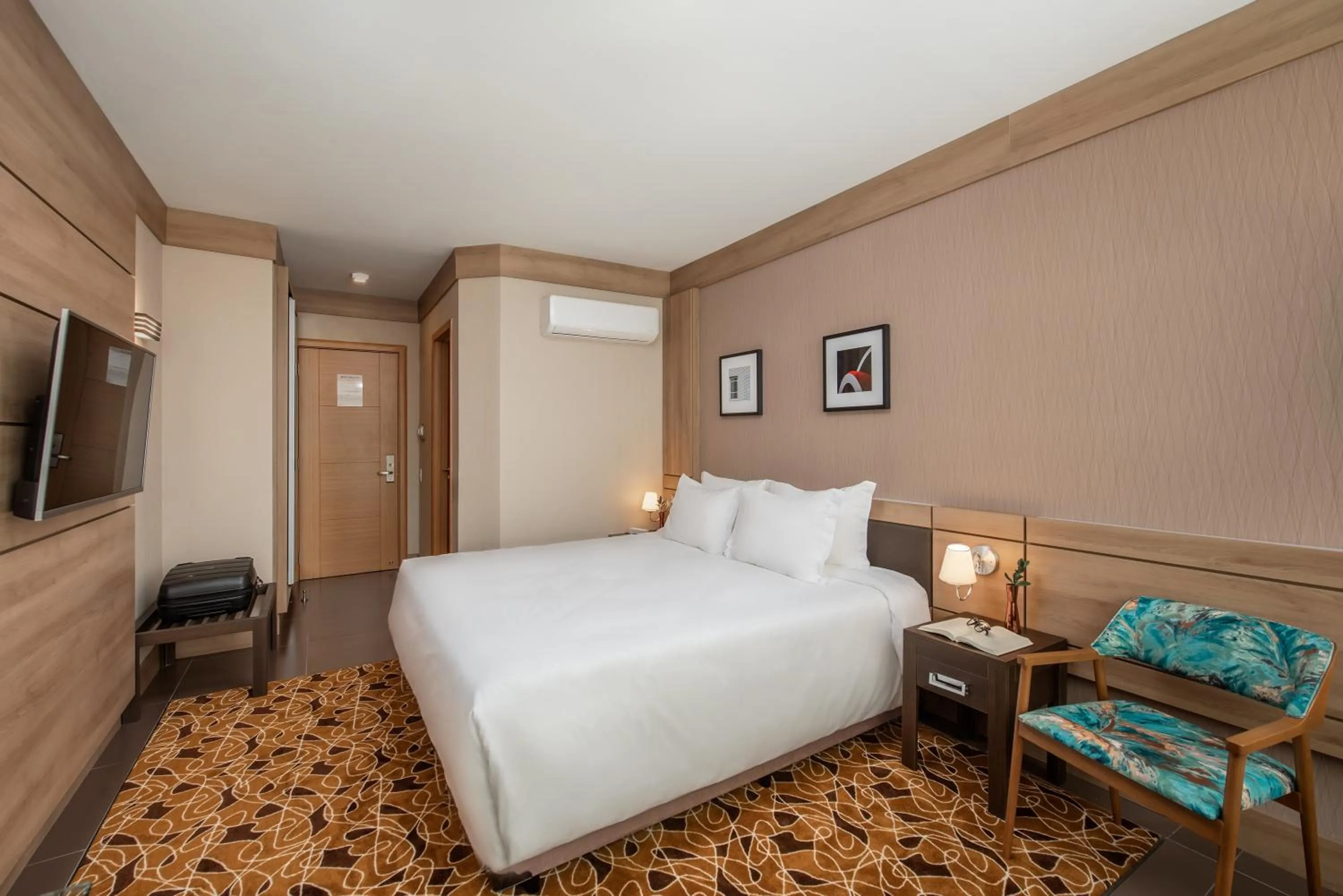 Toilet, Bed in Intercity Itupeva