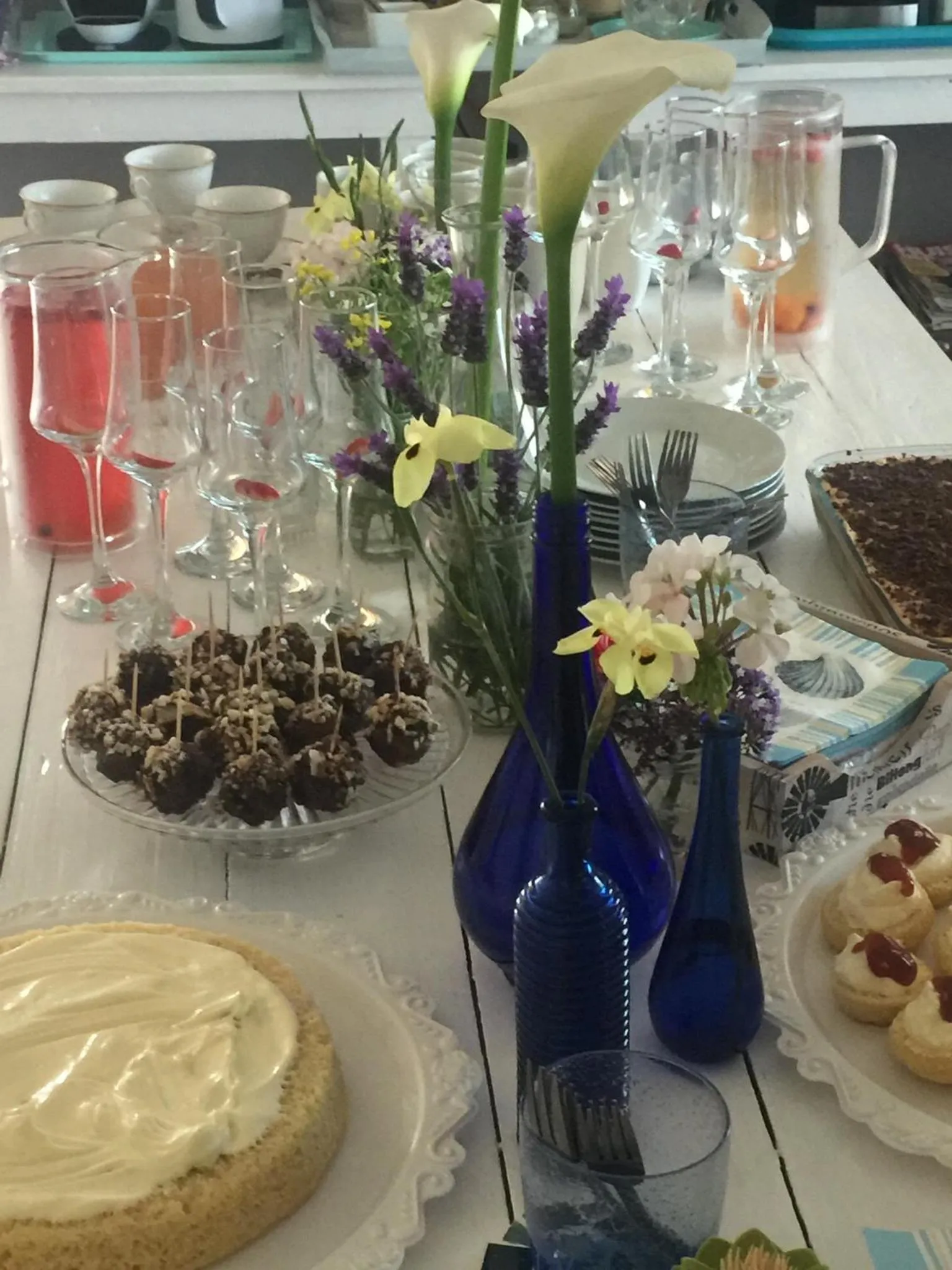 Food and drinks in 57 On Wellington Accommodation