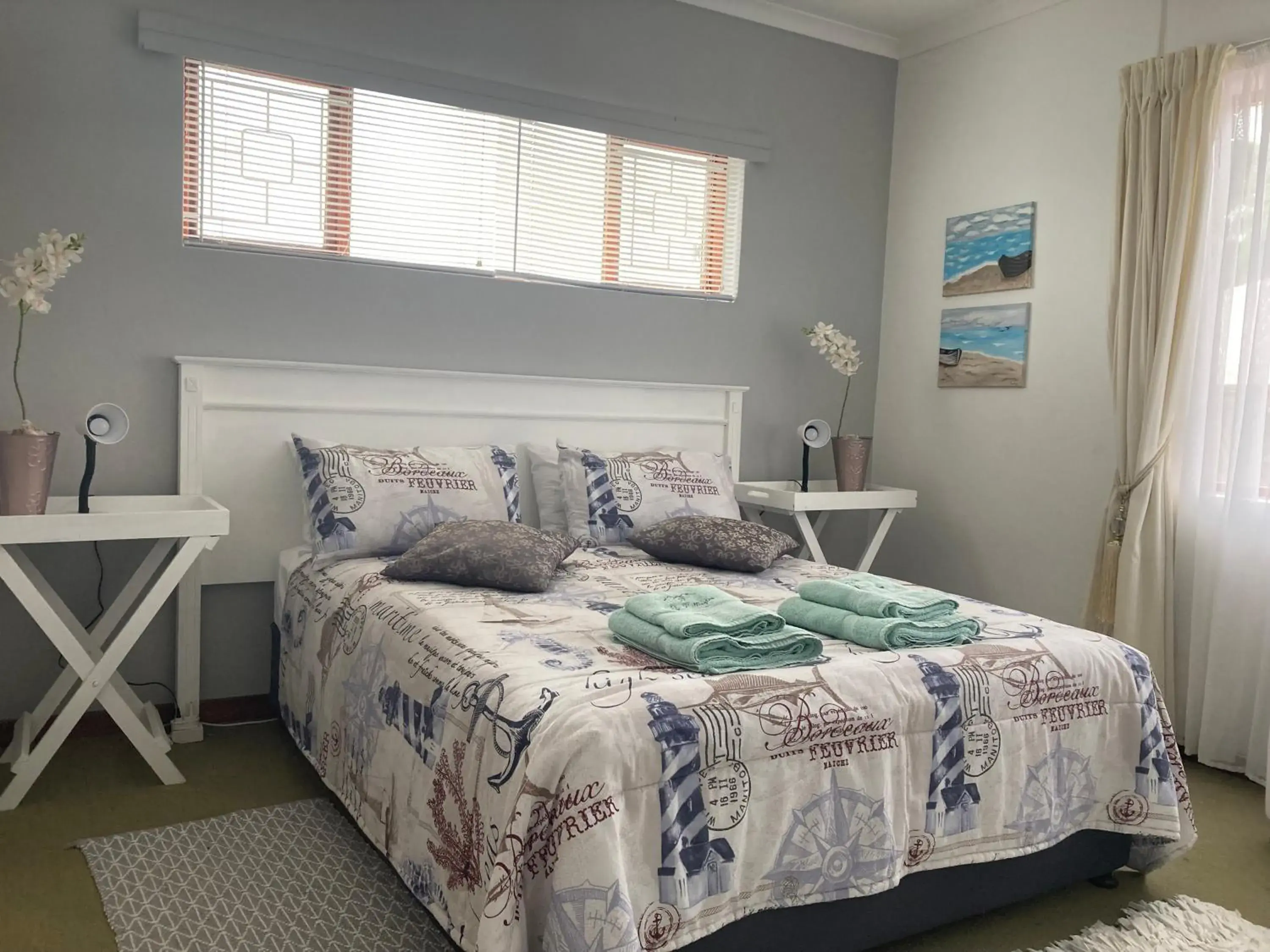 Double Room with Private Bathroom in 57 On Wellington Accommodation Double Room with Private Bathroom in 57 On Wellington Accommodation