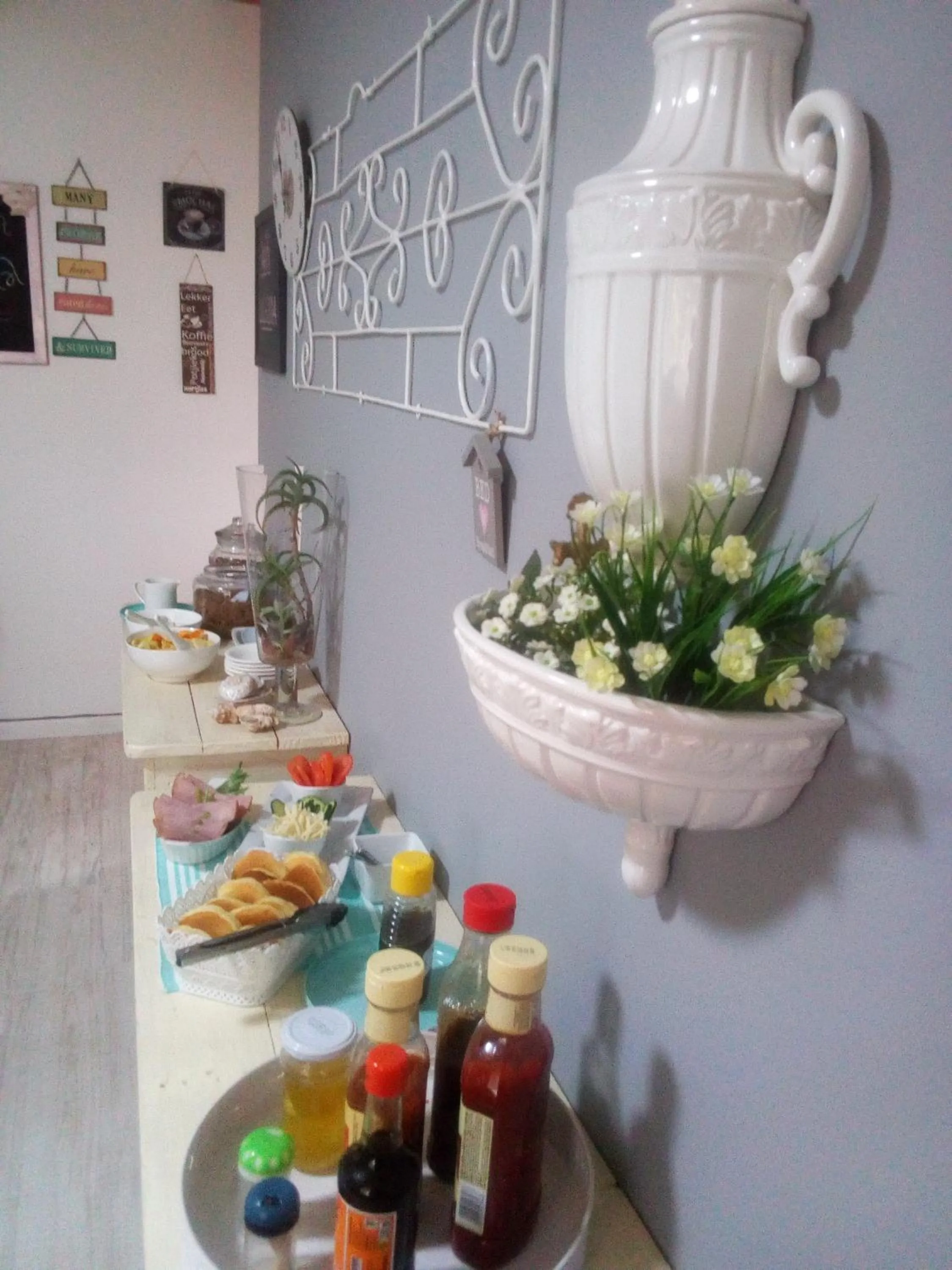 Food in 57 On Wellington Accommodation