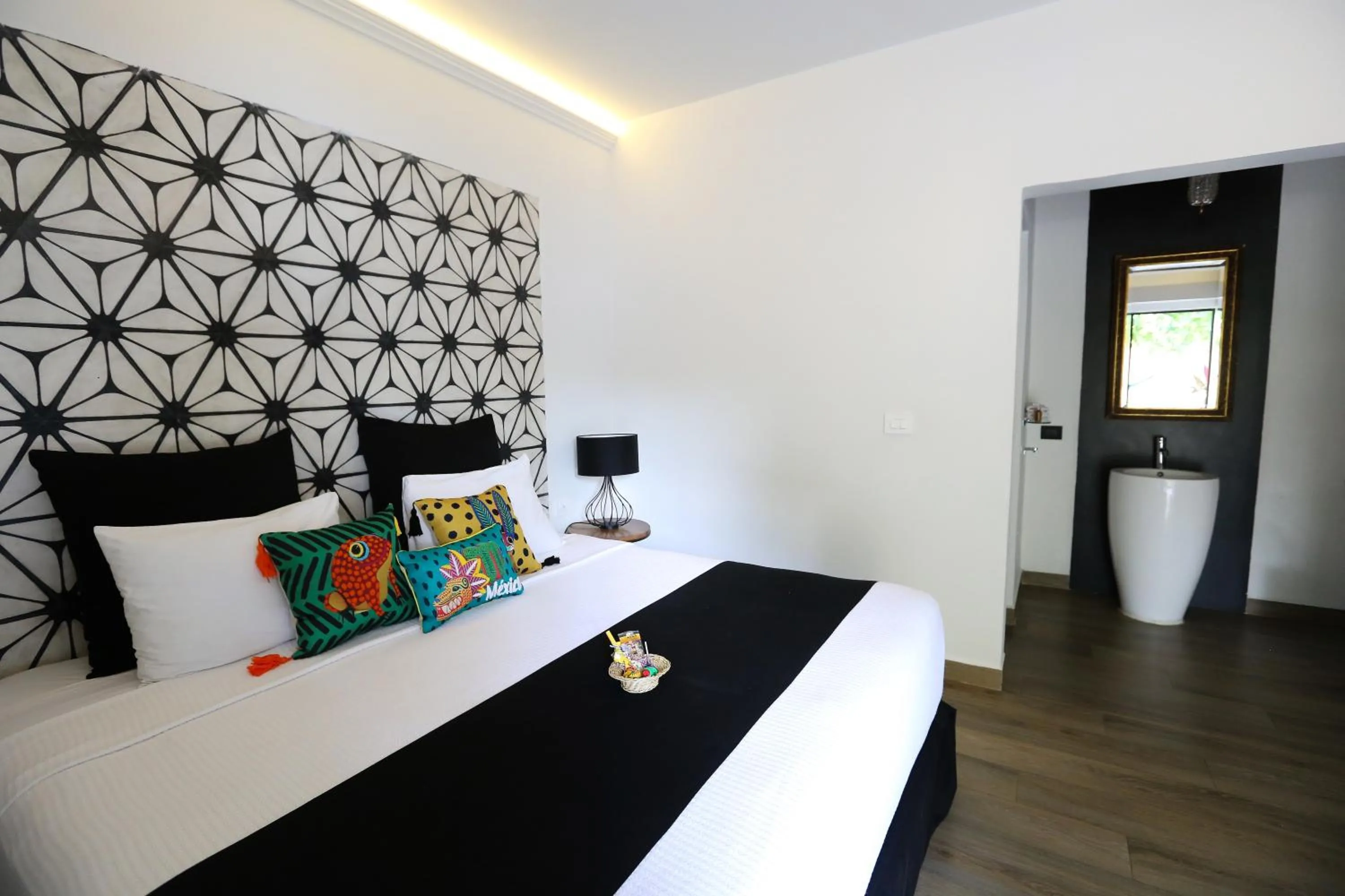 Bedroom, Bed in Casa Chukum - Hotel Boutique