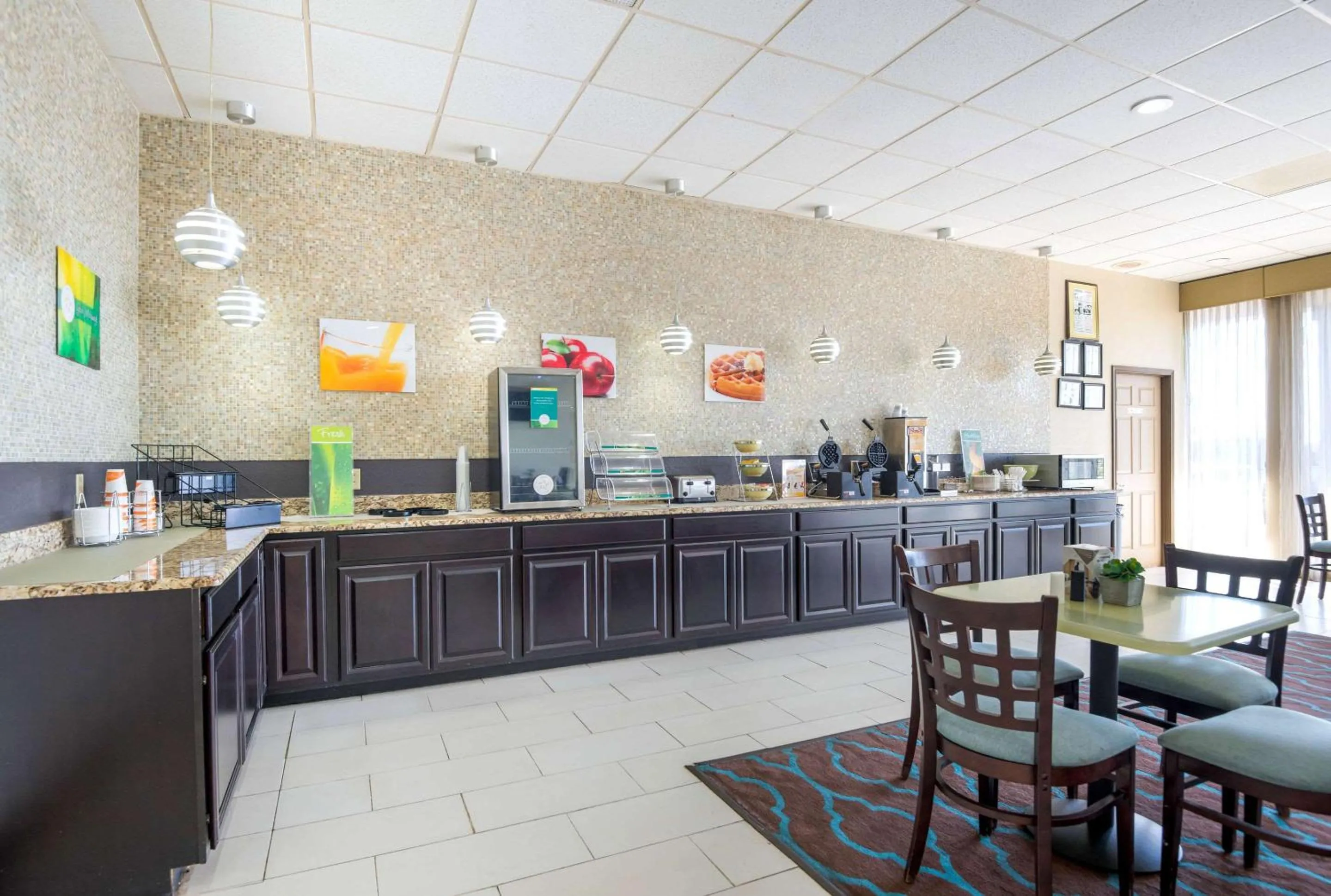 Restaurant/places to eat in Quality Inn Sweetwater I-20
