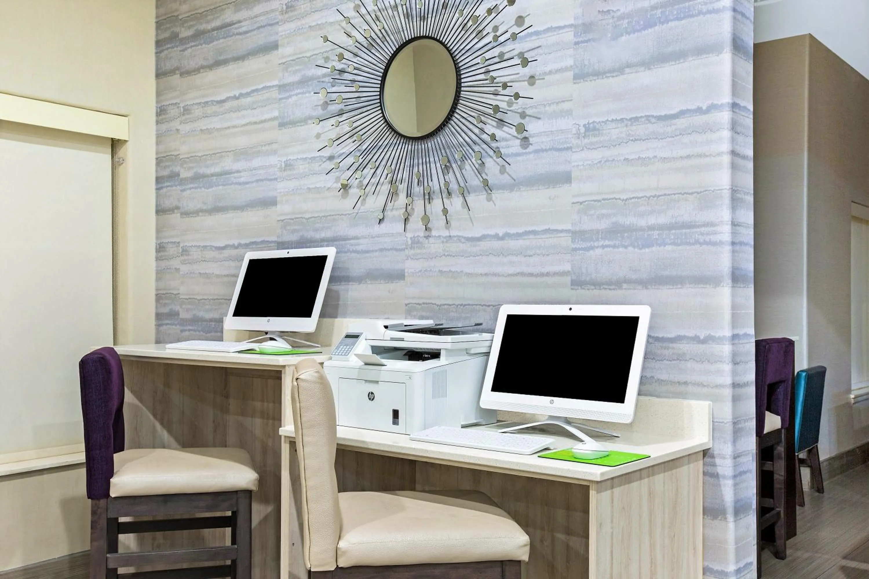 Business facilities in La Quinta by Wyndham Pharr North McAllen