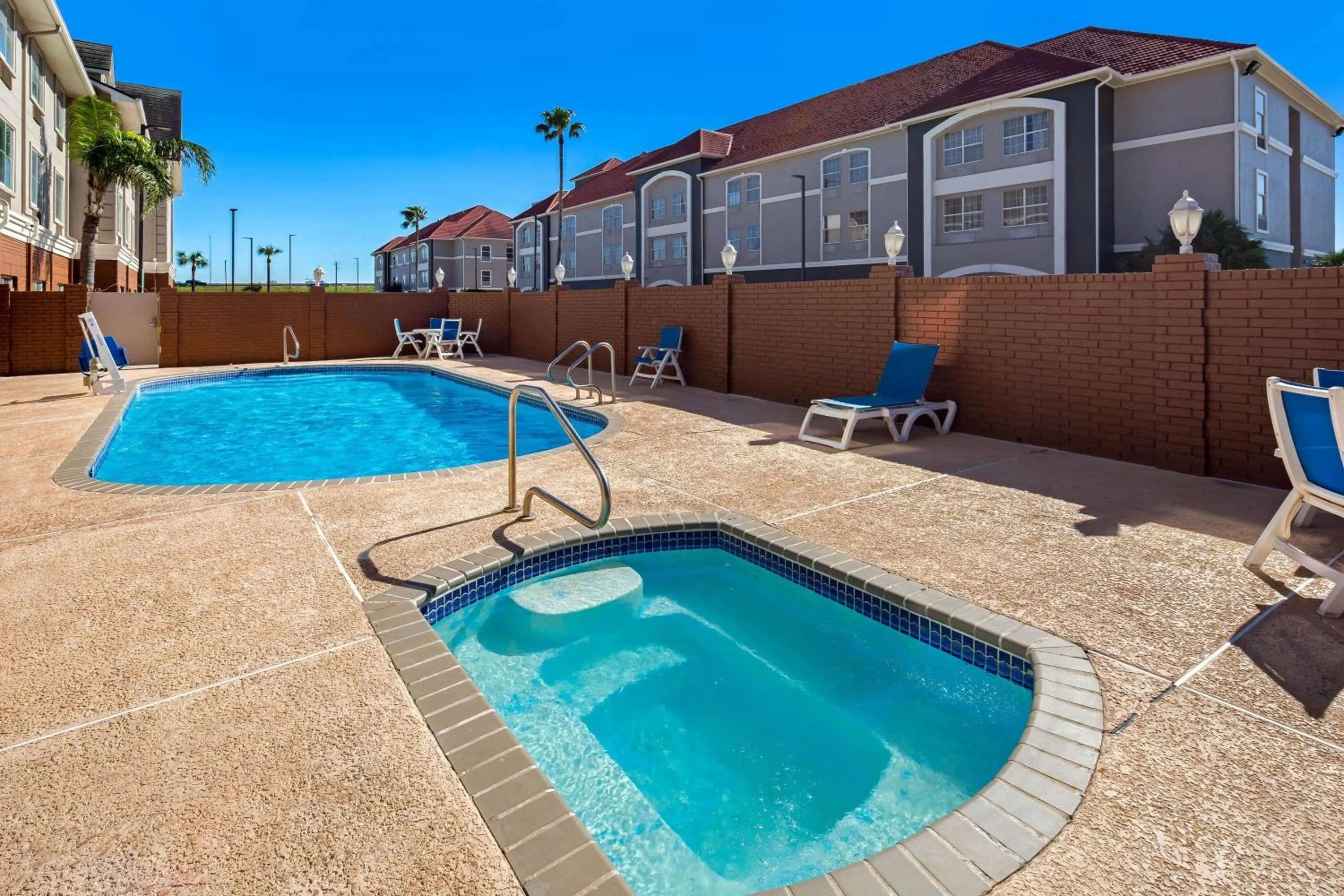 Hot Tub in La Quinta by Wyndham Pharr North McAllen