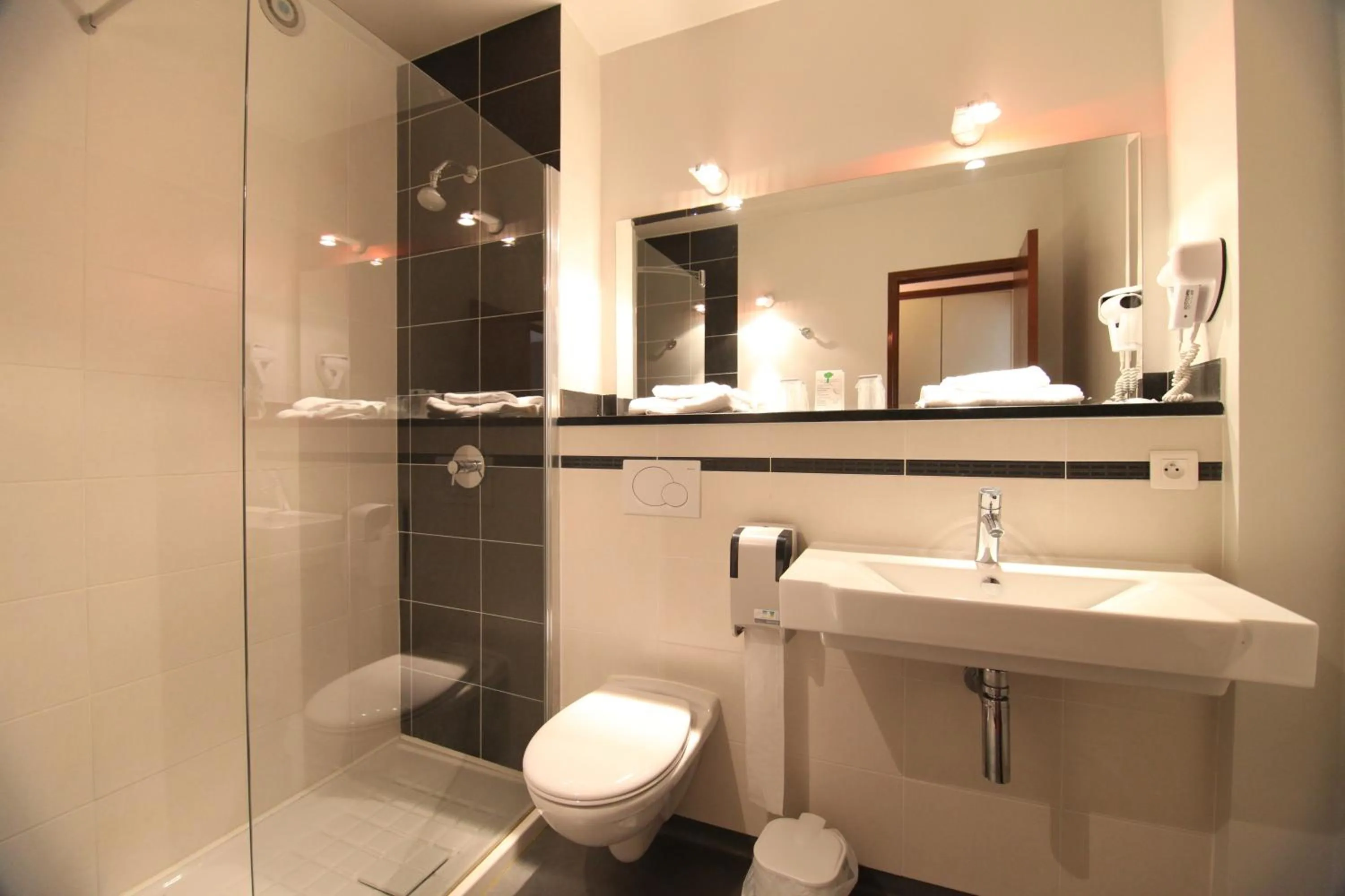 Decorative detail in Logis Hotel Restaurant Du Commerce