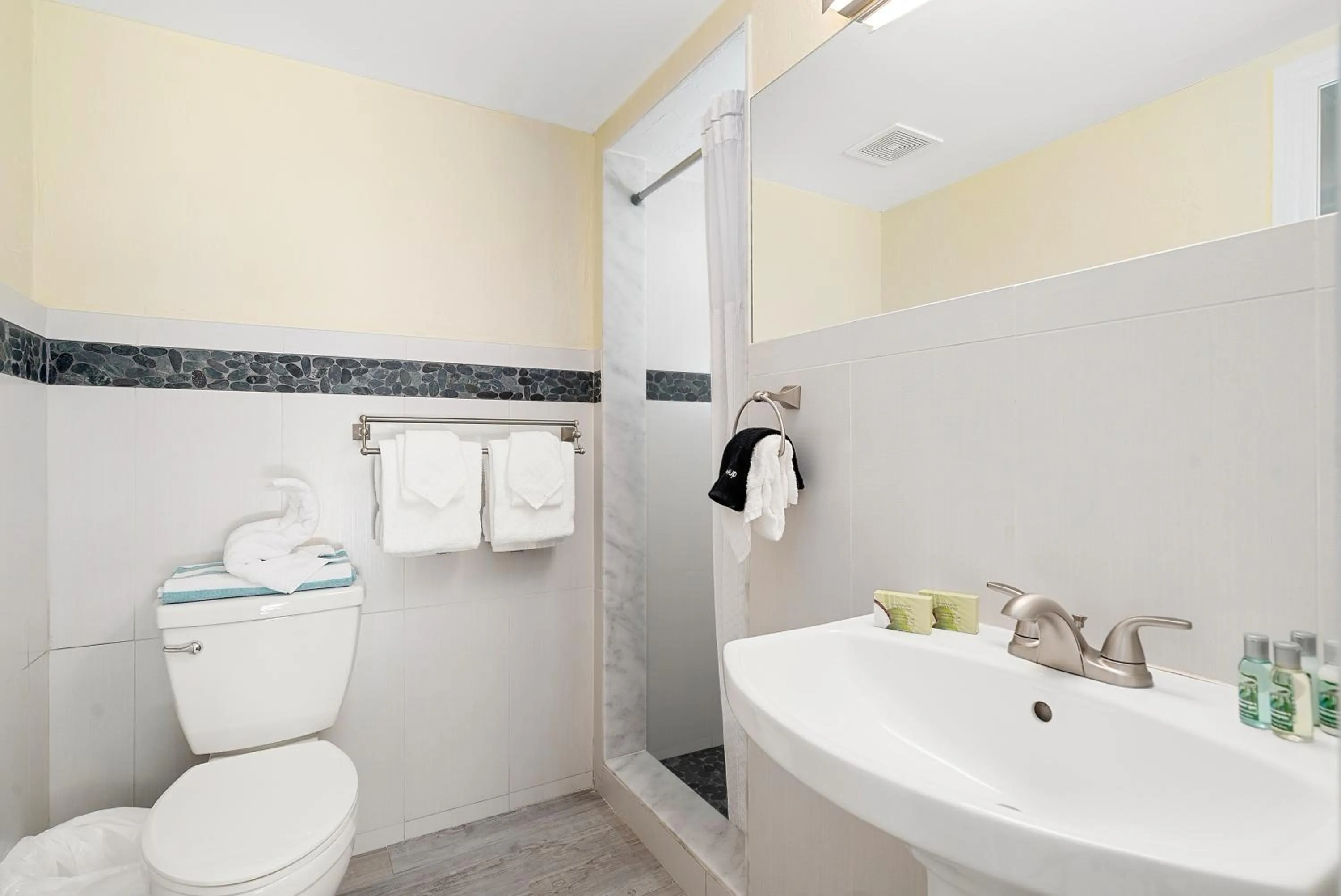 Bathroom in Coconut Bay Resort - Key Largo