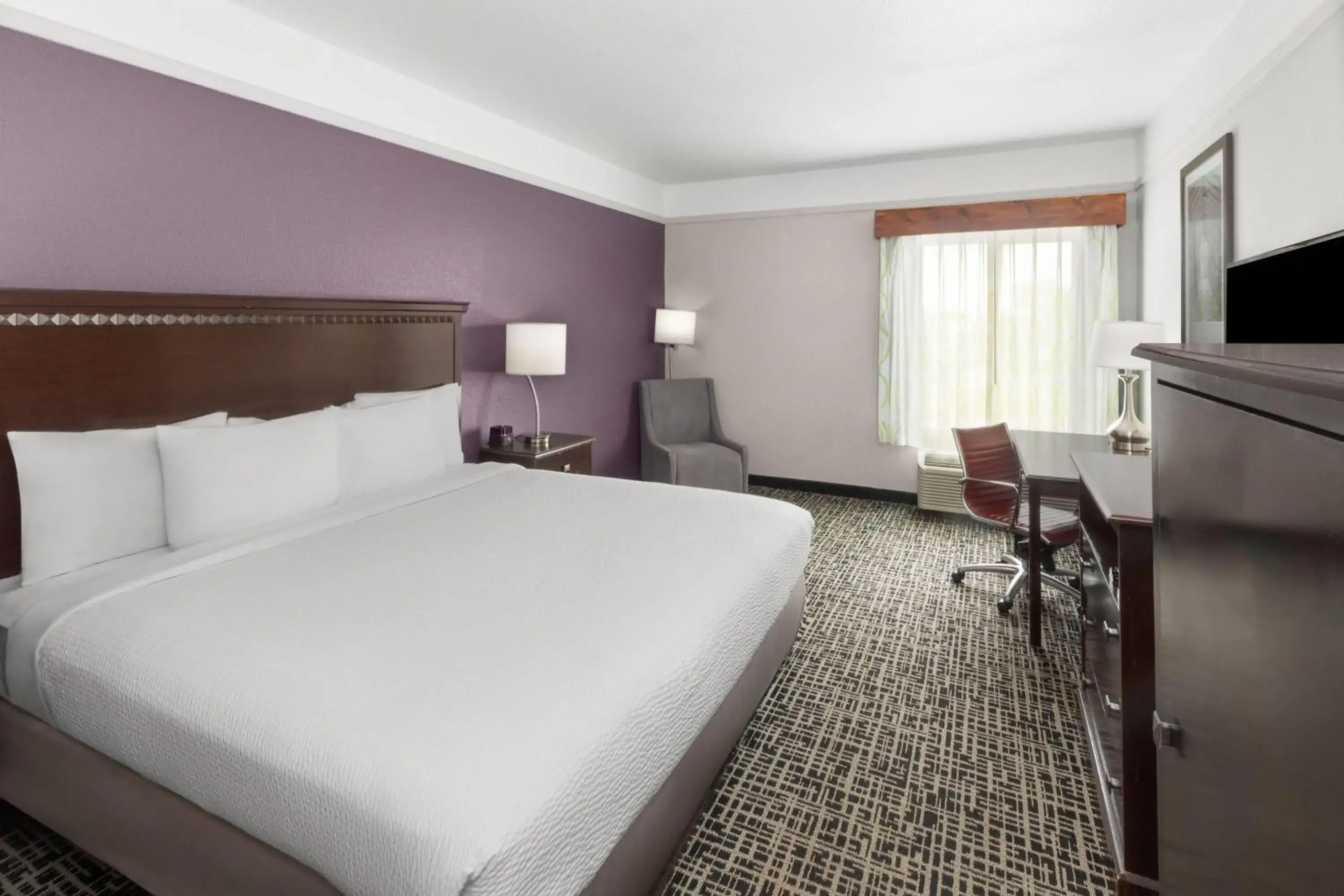 Photo of the whole room, Bed in La Quinta by Wyndham Brownwood Photo of the whole room, Bed in La Quinta by Wyndham Brownwood