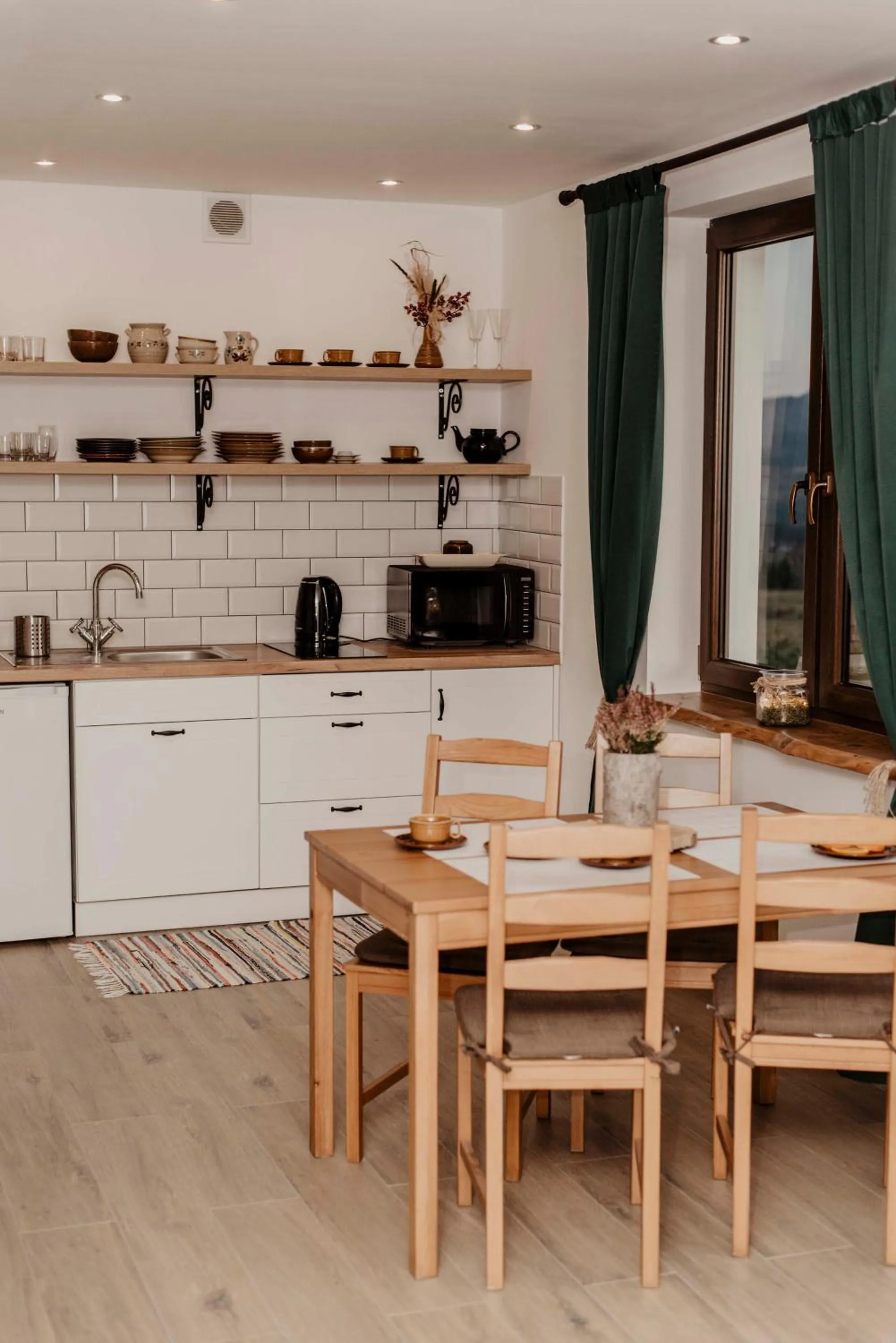 Kitchen or kitchenette in Domki Pod Wulkanem