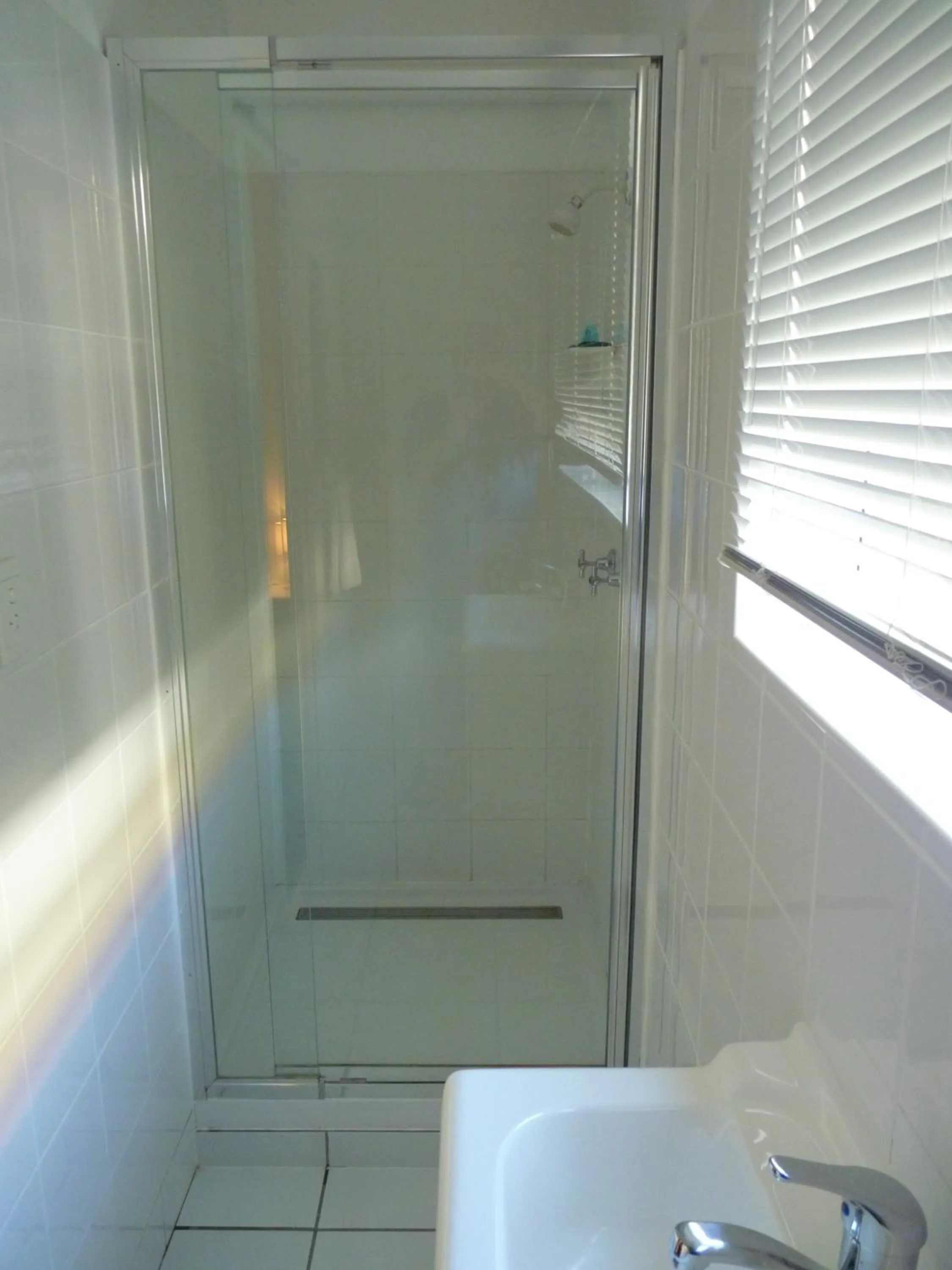 Bathroom in International Lodge Motel