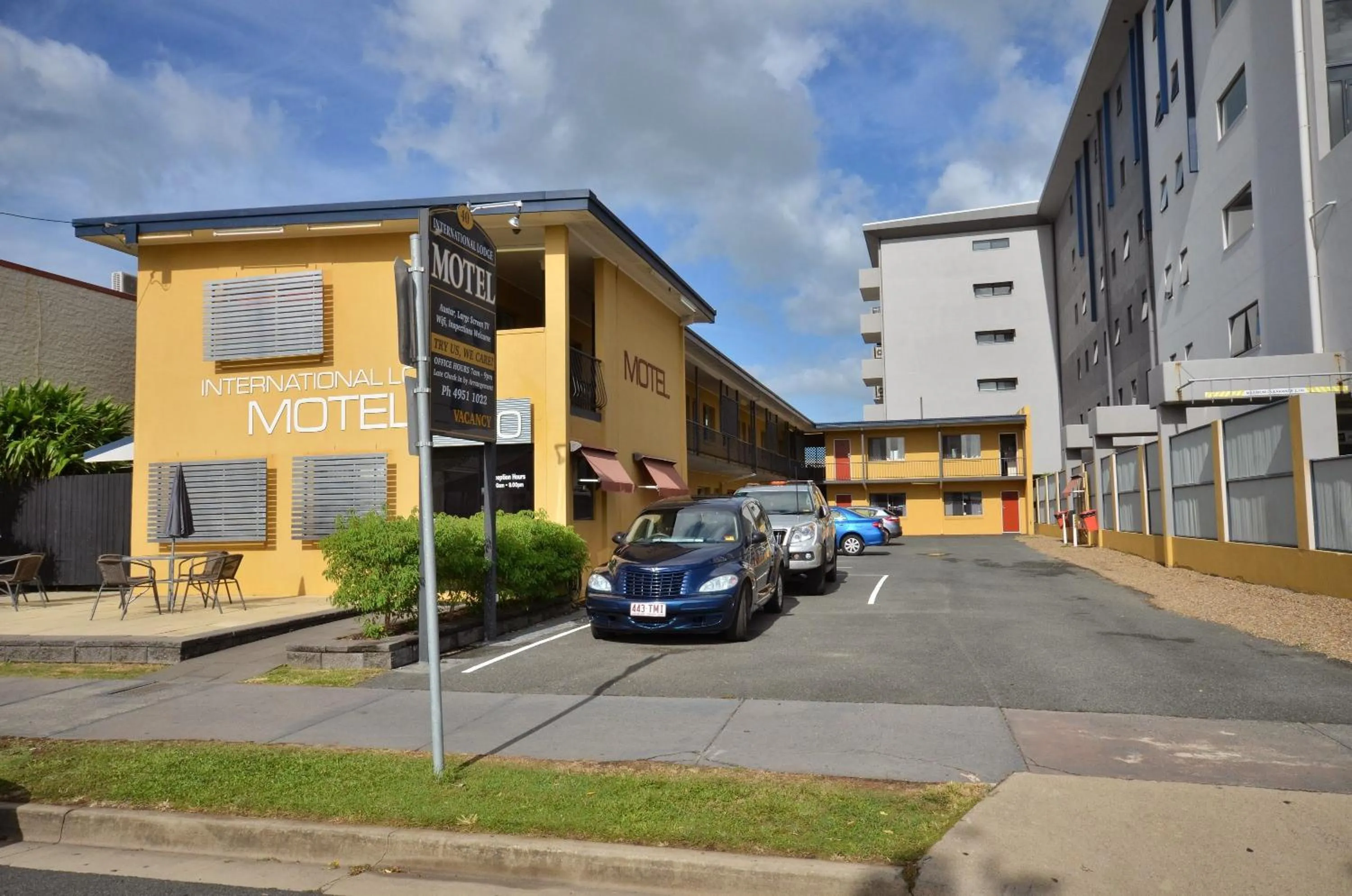 Facade/entrance in International Lodge Motel