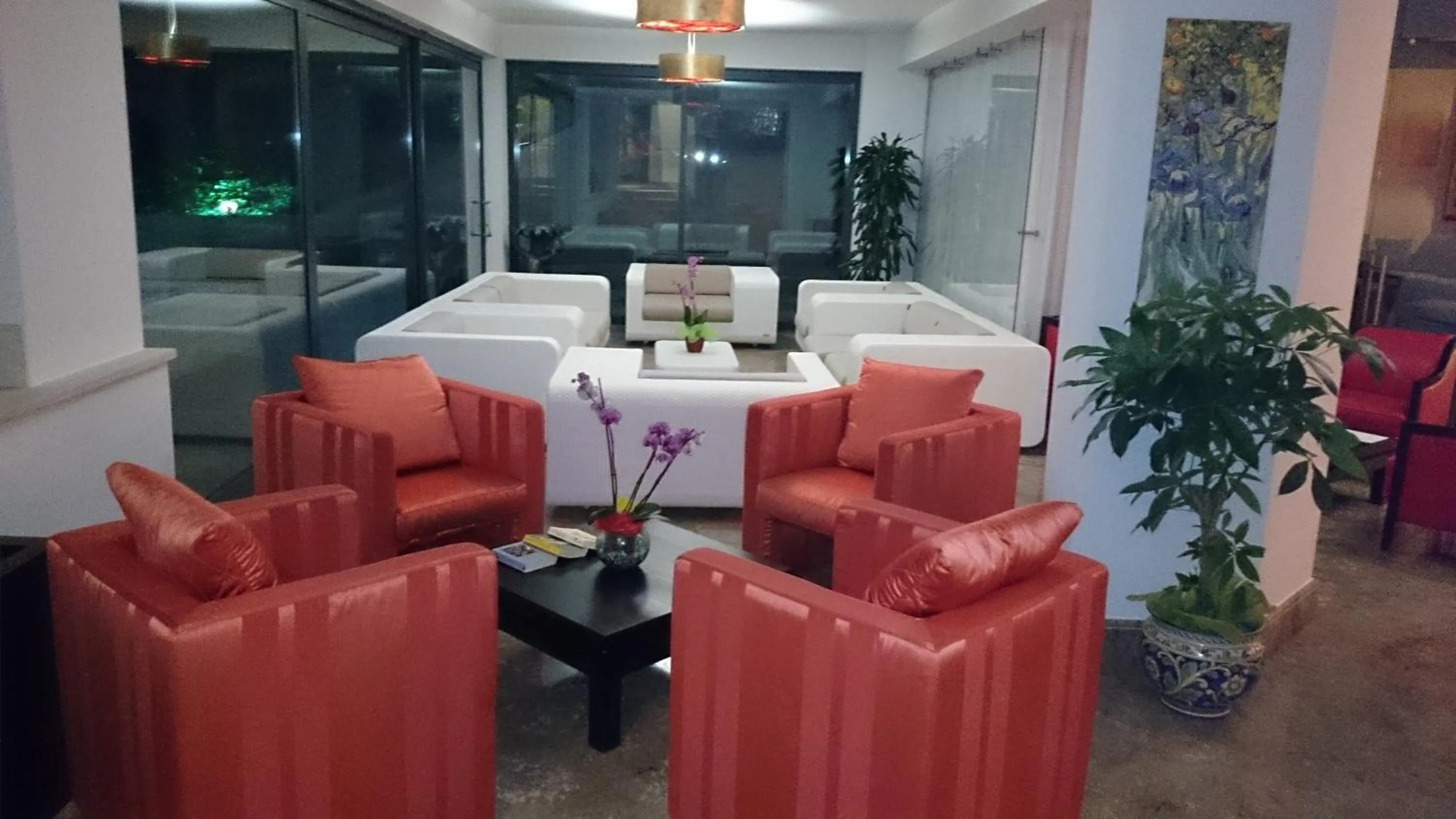 Lounge or bar in Cefalù Sea Palace