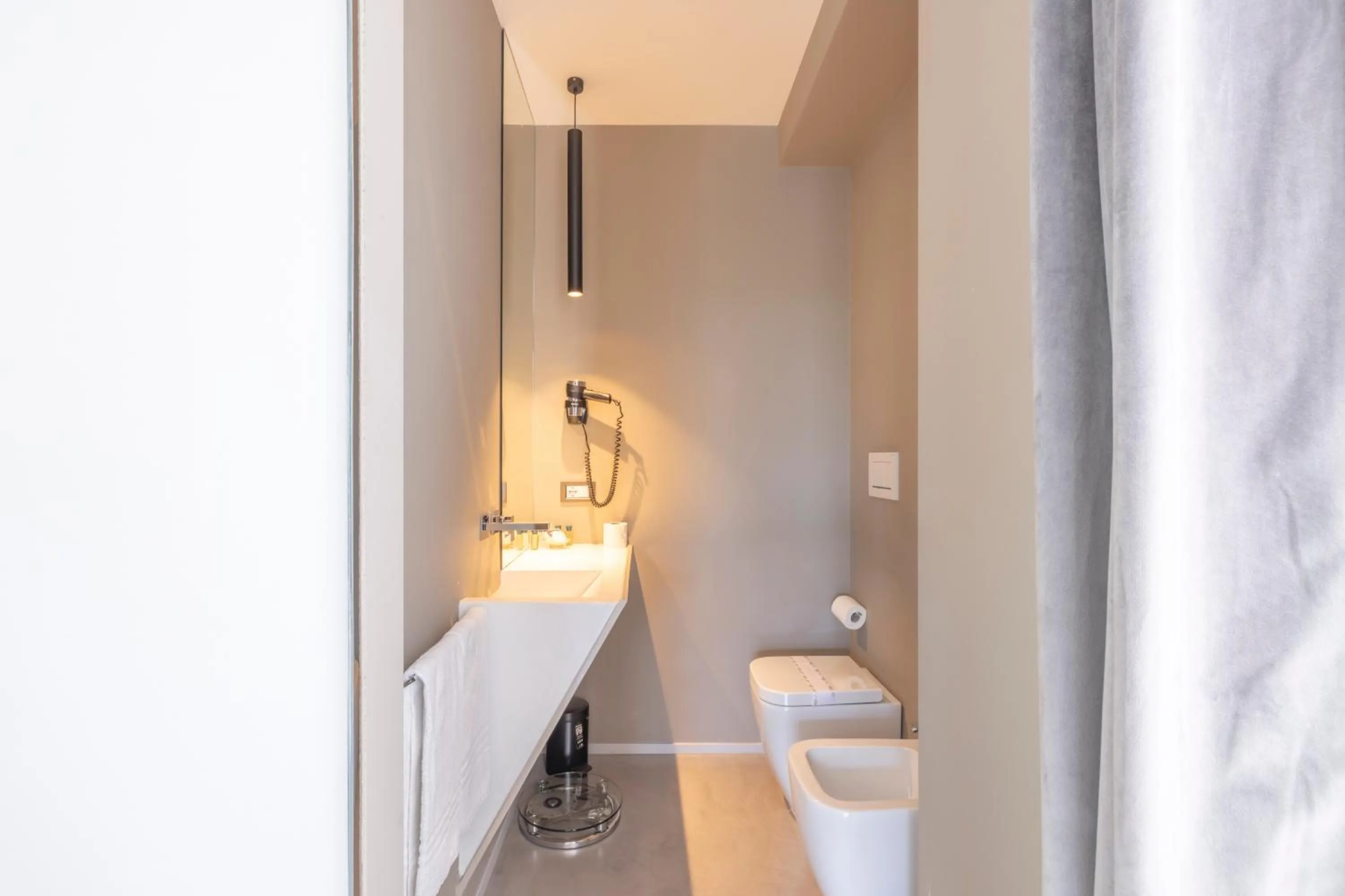 Bathroom in Milestone