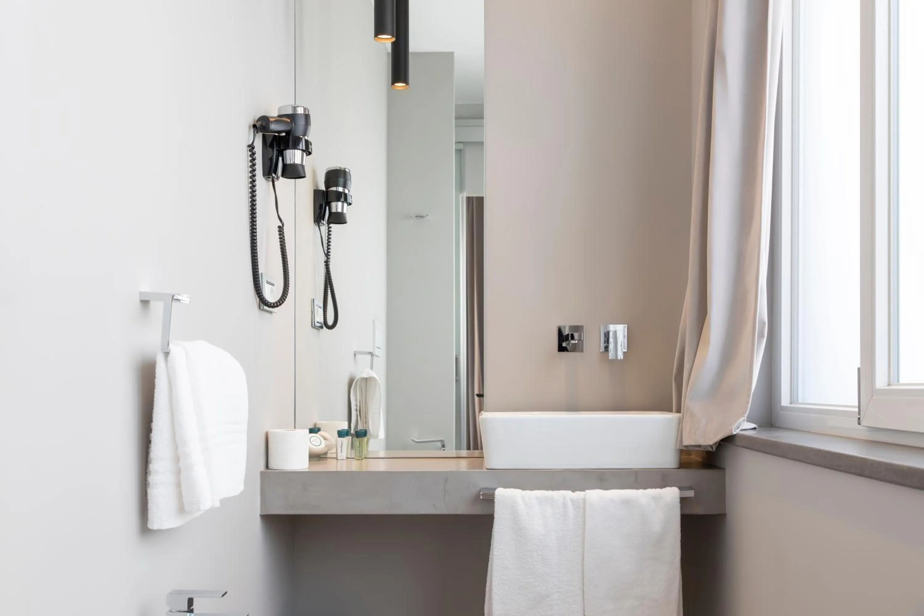 Bathroom in Milestone