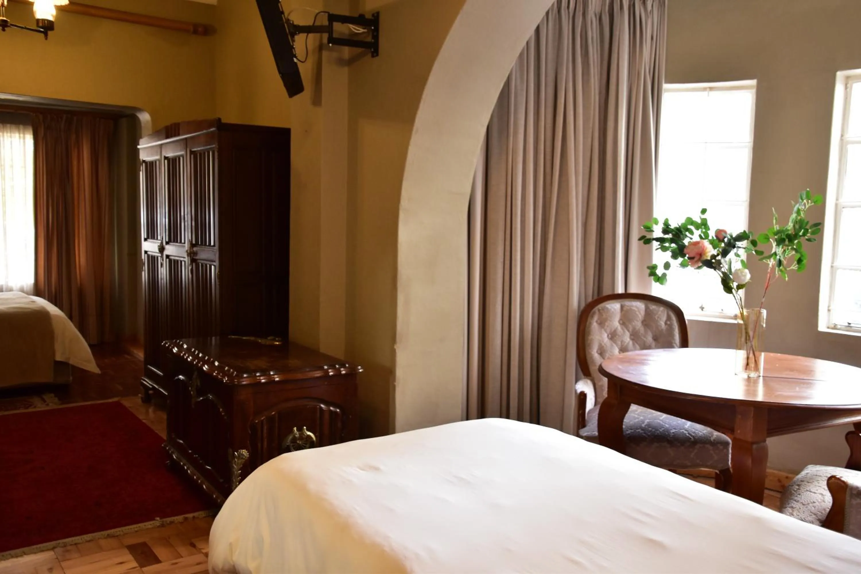 Bed in Hobbit Boutique Hotel