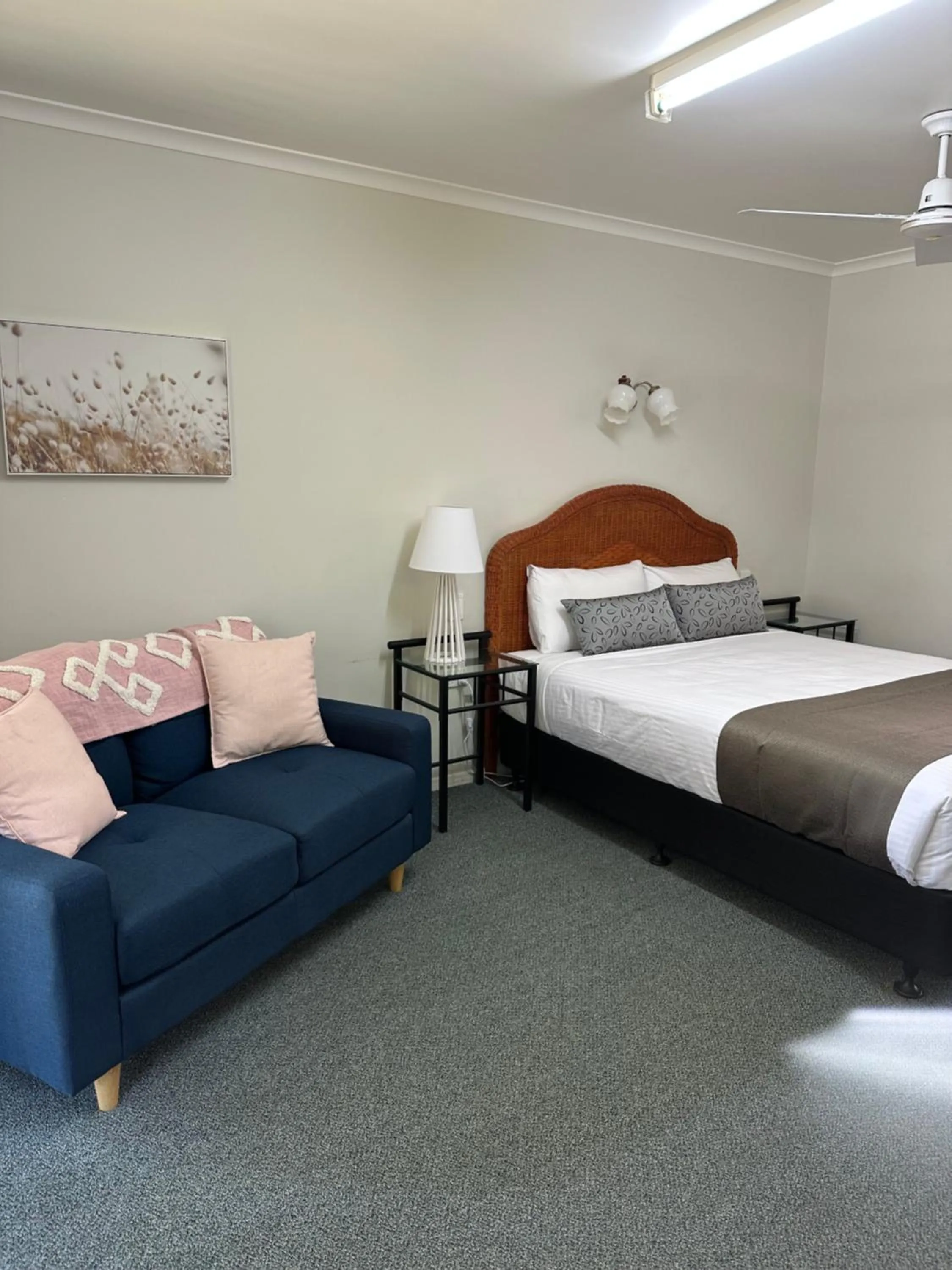 Bedroom, Bed in Murgon Motor Inn