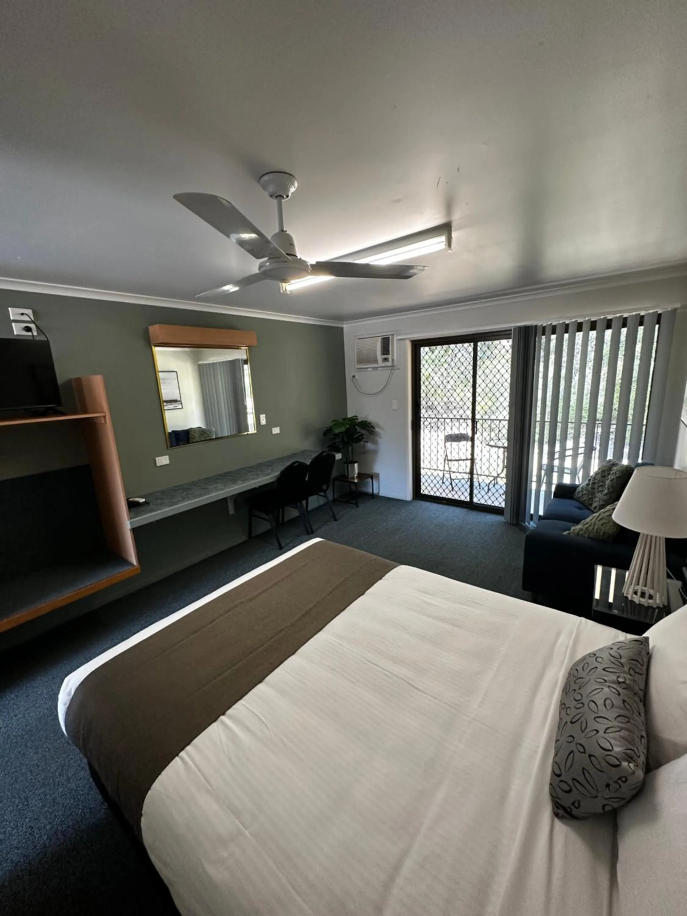 Bed in Murgon Motor Inn