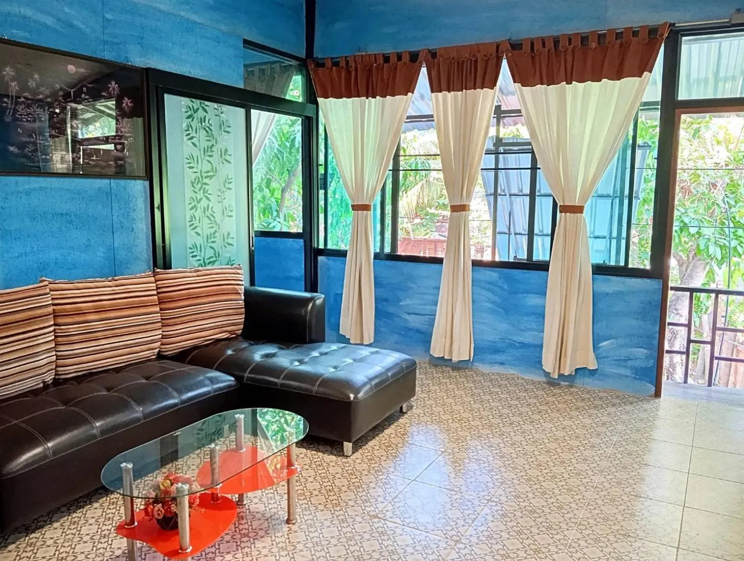 Living room in De Wiang Kum Kam