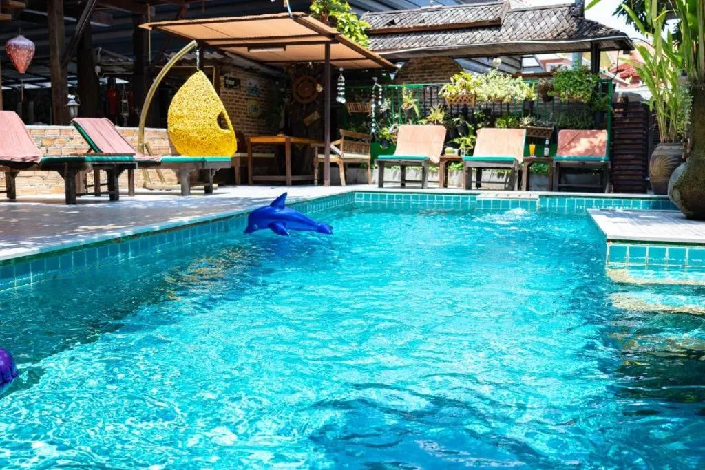 Swimming pool in De Wiang Kum Kam